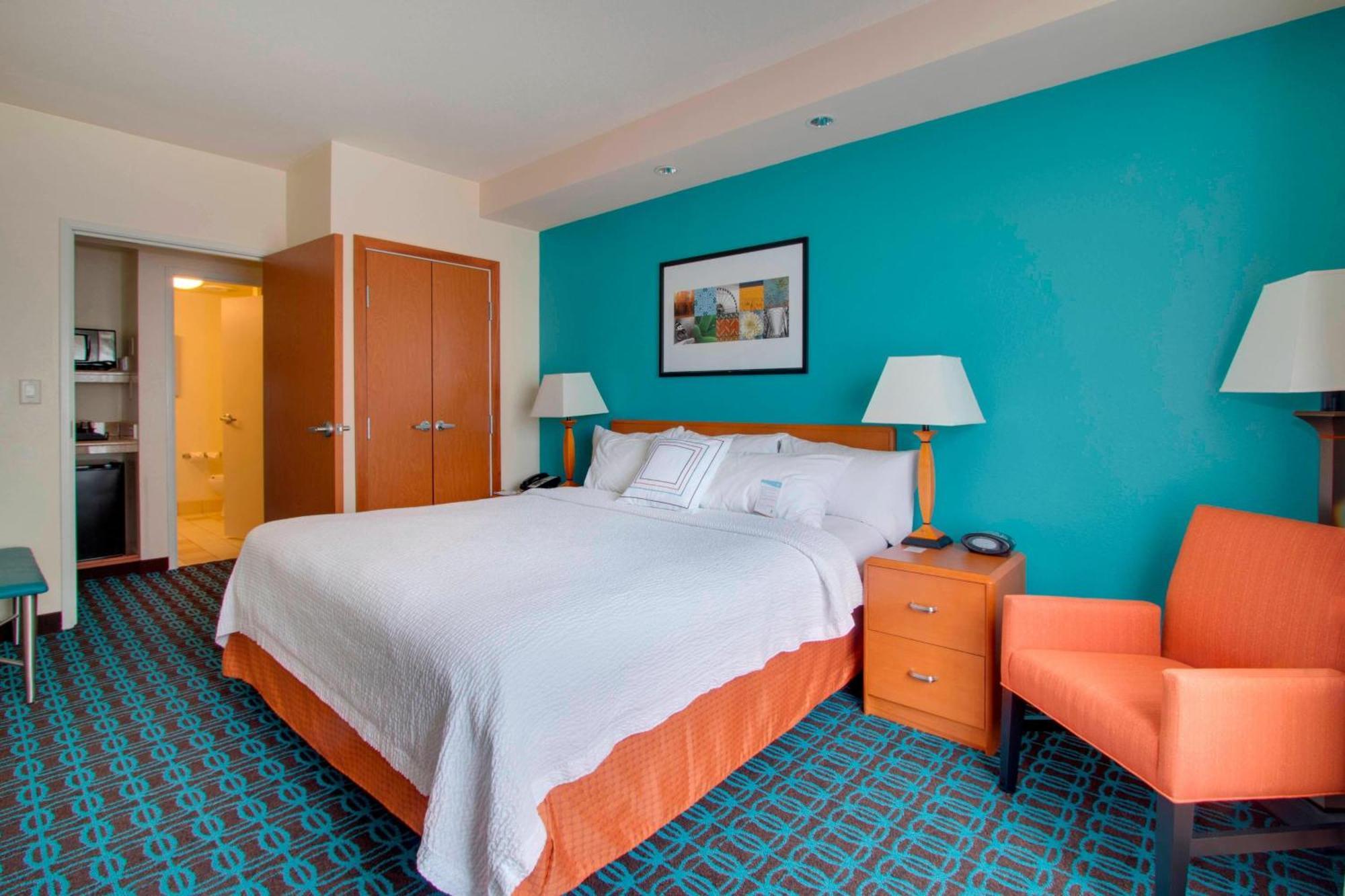 Fairfield & By Marriott Clermont