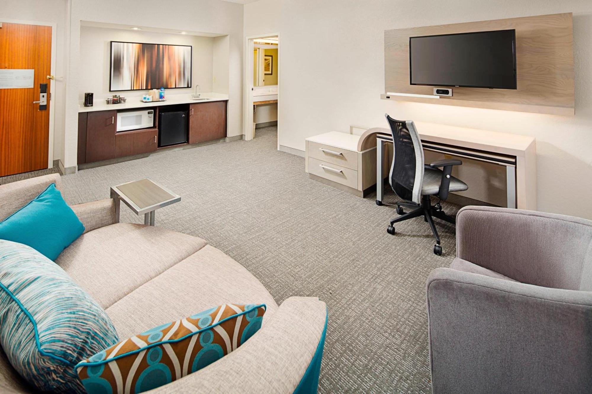 Courtyard By Marriott West Palm Airport West Palm Beach