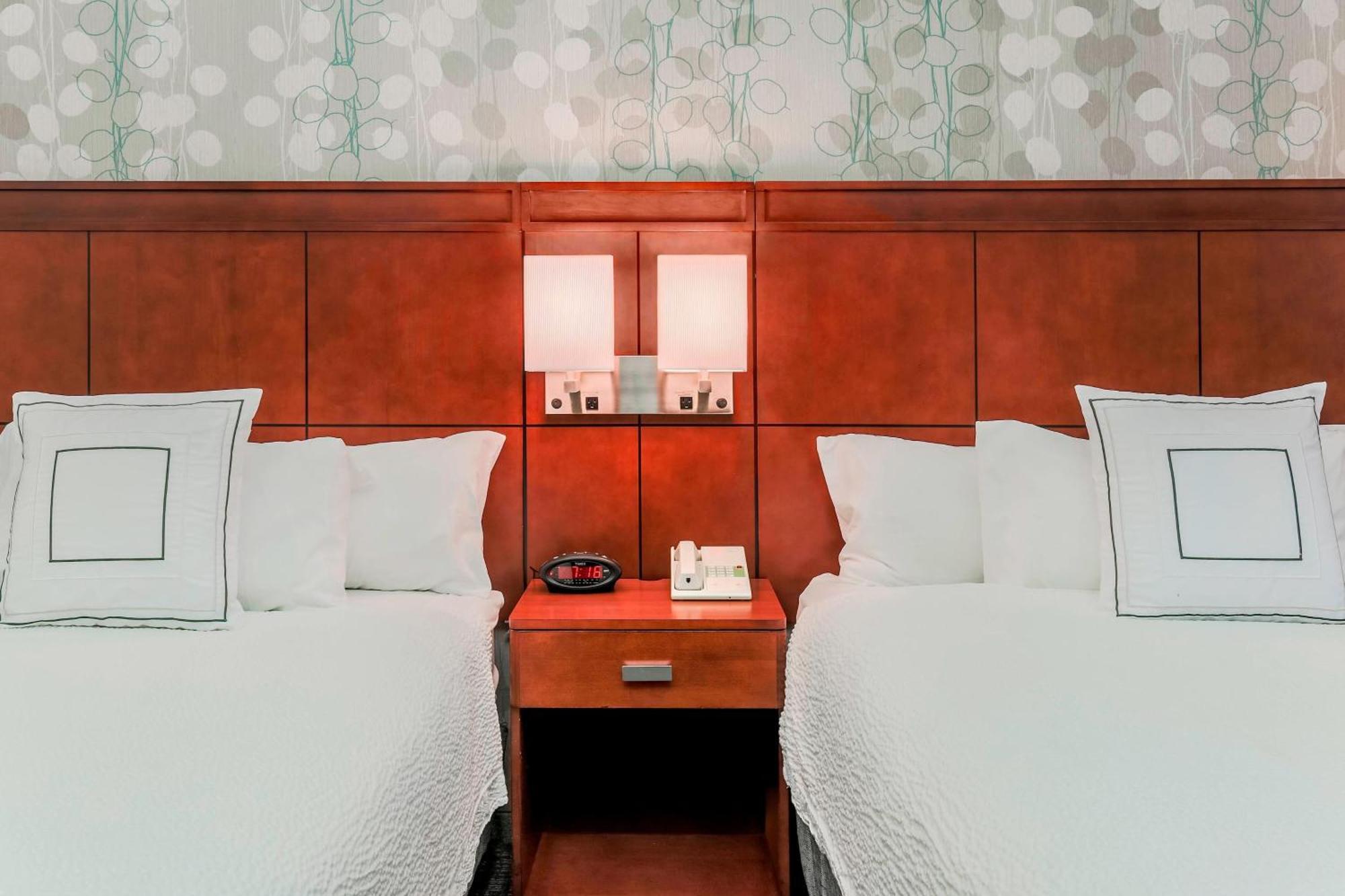 Hotel Courtyard By Marriott Orlando Mary North 3*
