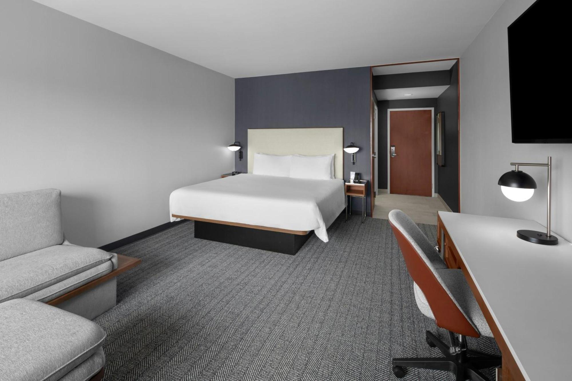 Courtyard Tampa Hotel 3*
