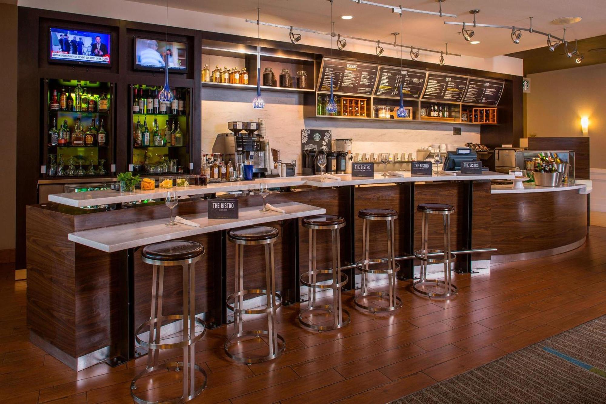 Courtyard By Marriott Sandestin At Grand Boulevard 3*