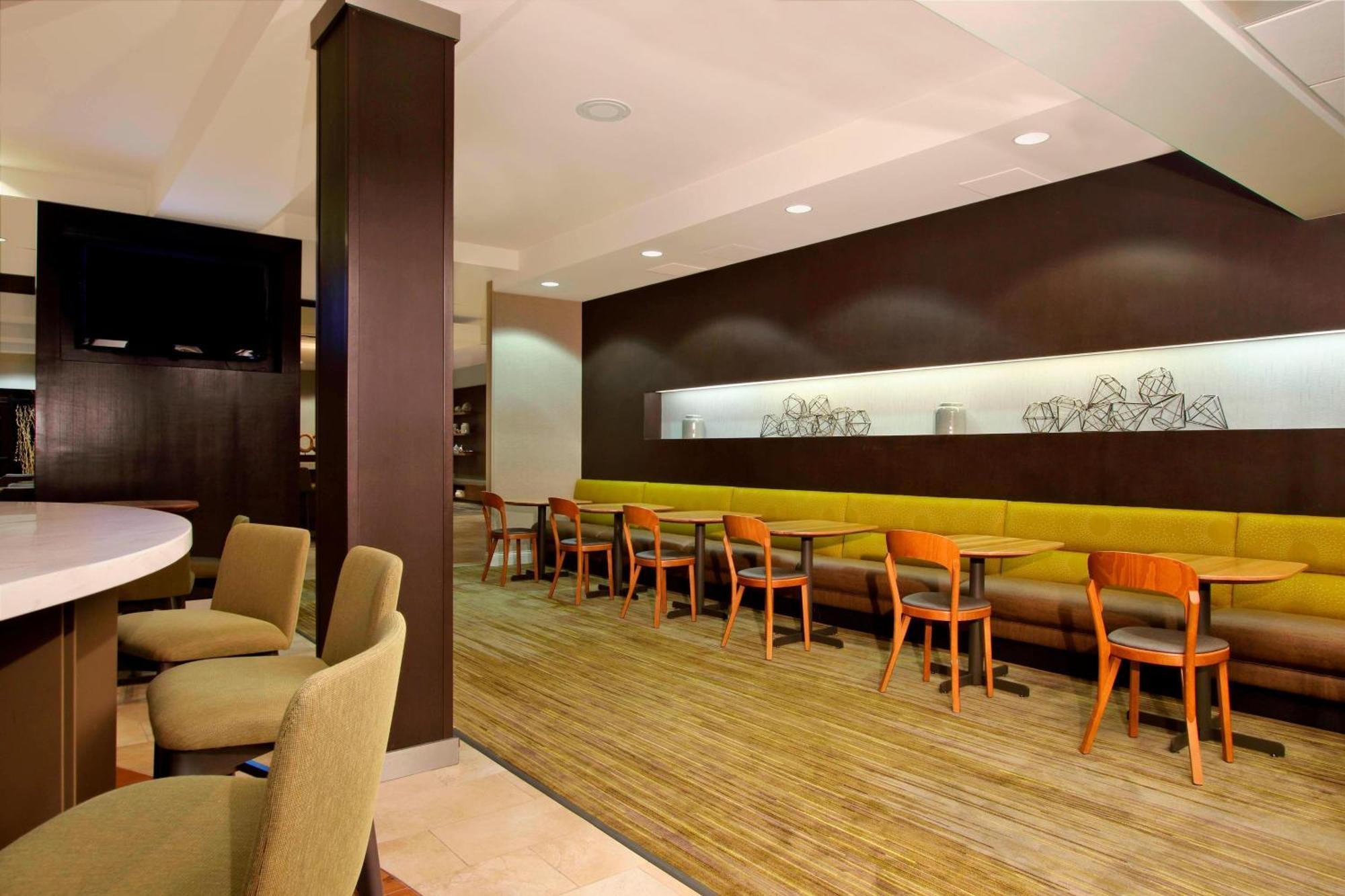 Hotel Courtyard By Marriott Cocoa Cape Canaveral Cocoa Beach