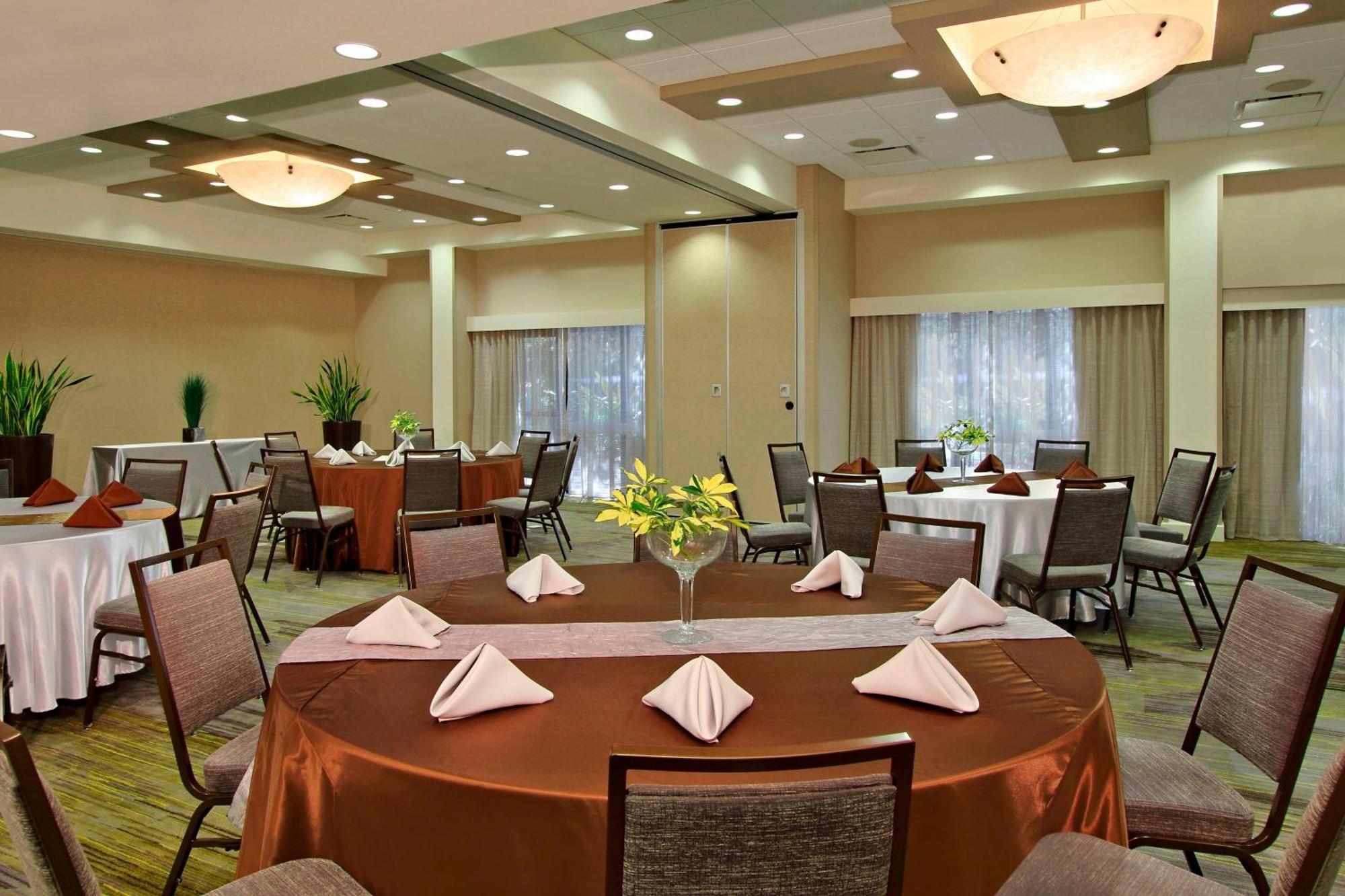 Courtyard By Marriott Cocoa Cape Canaveral