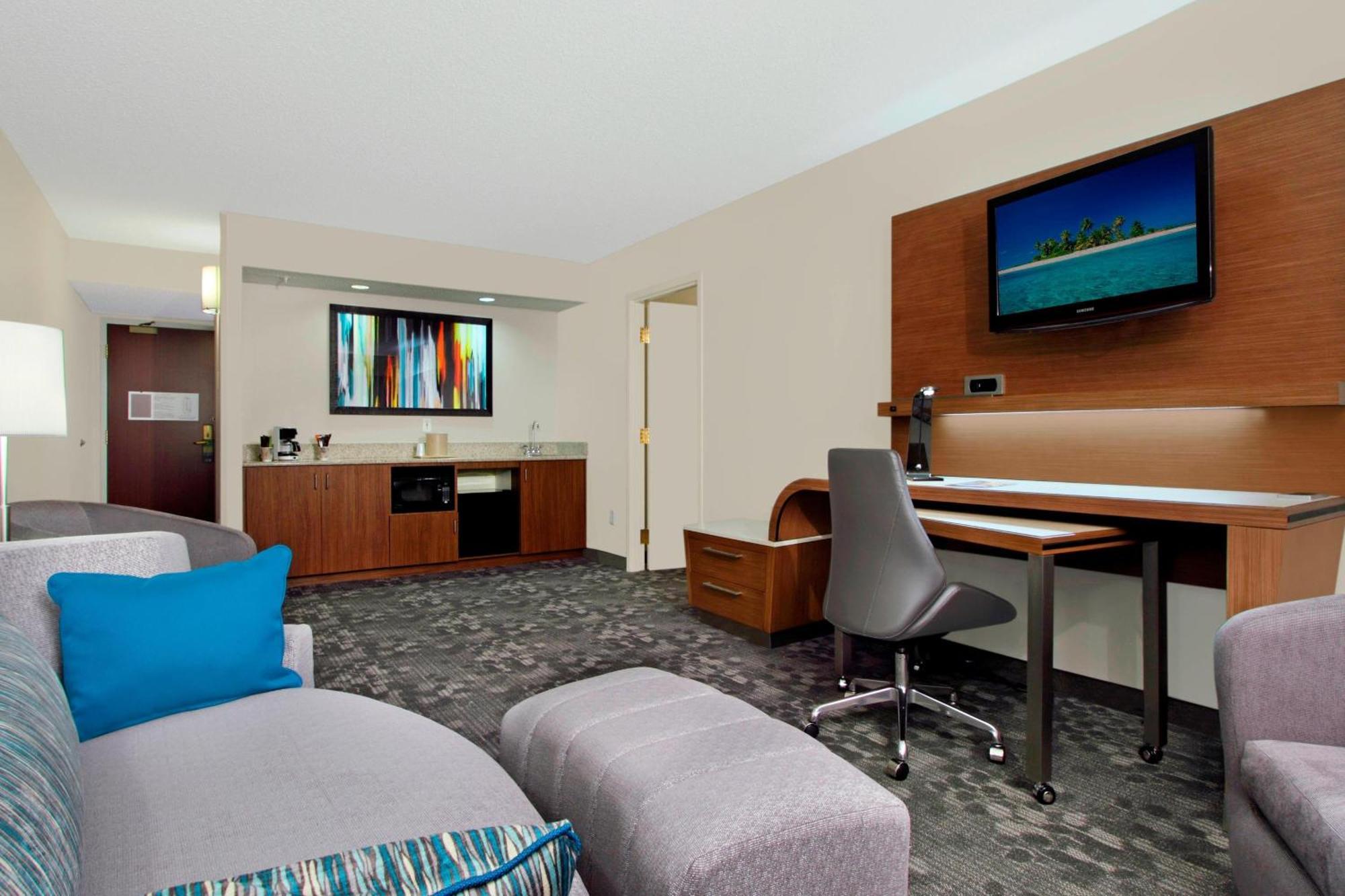 Courtyard By Marriott Cocoa Cape Canaveral