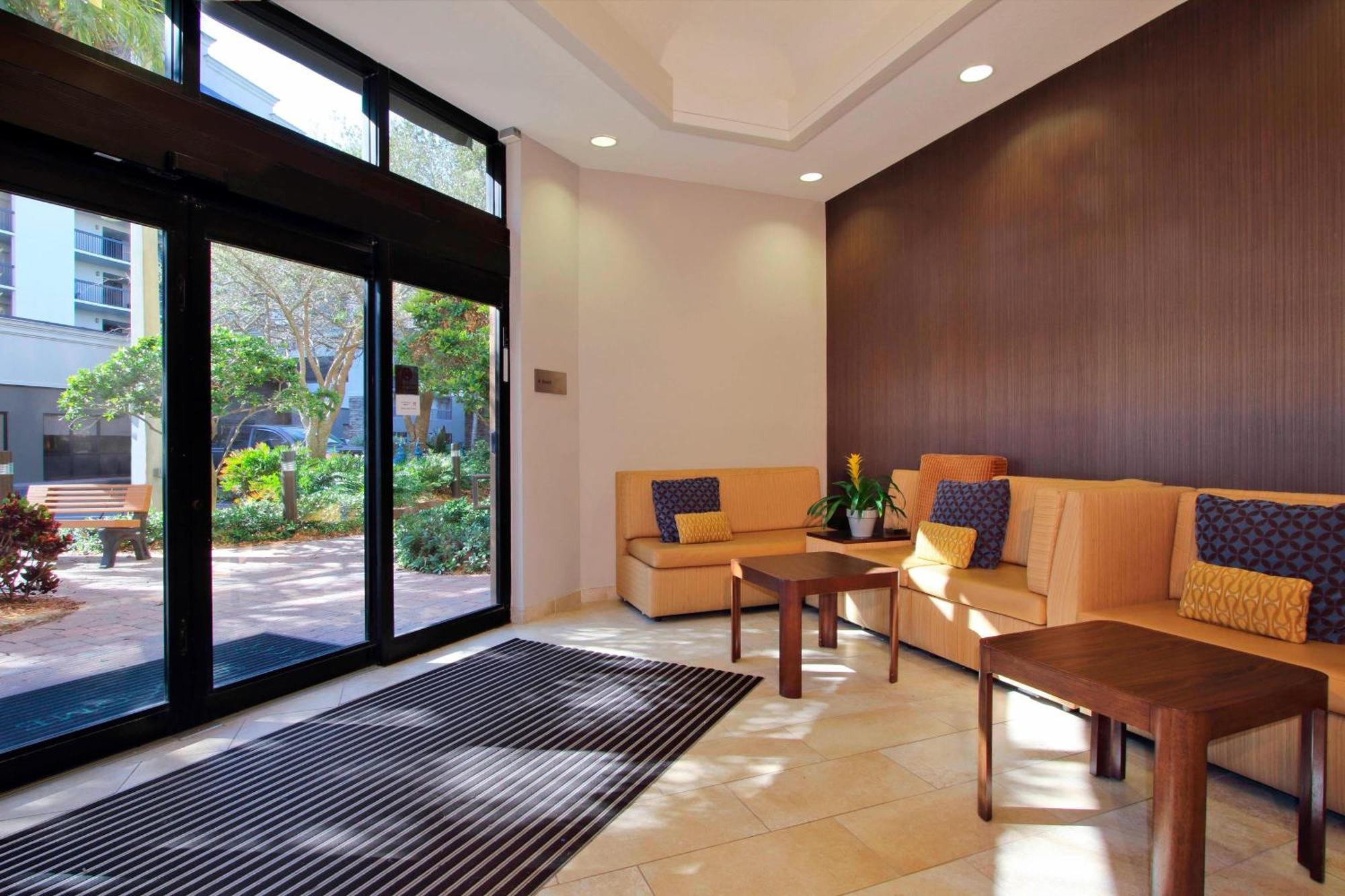 Hotel Courtyard By Marriott Cocoa Cape Canaveral 3*
