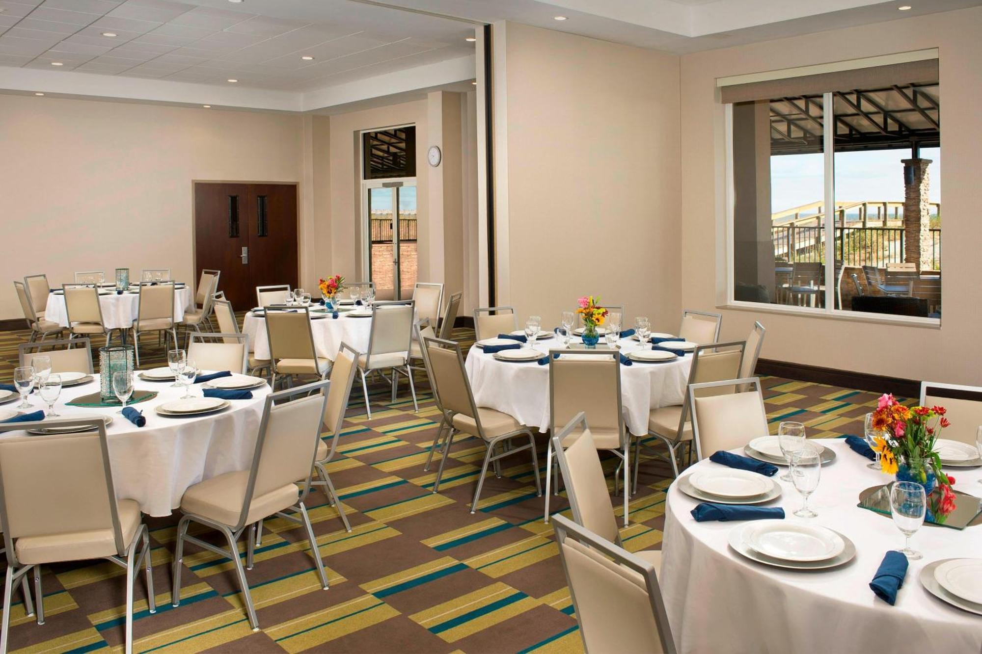 Four Points By Sheraton Jacksonville Beachfront 3*