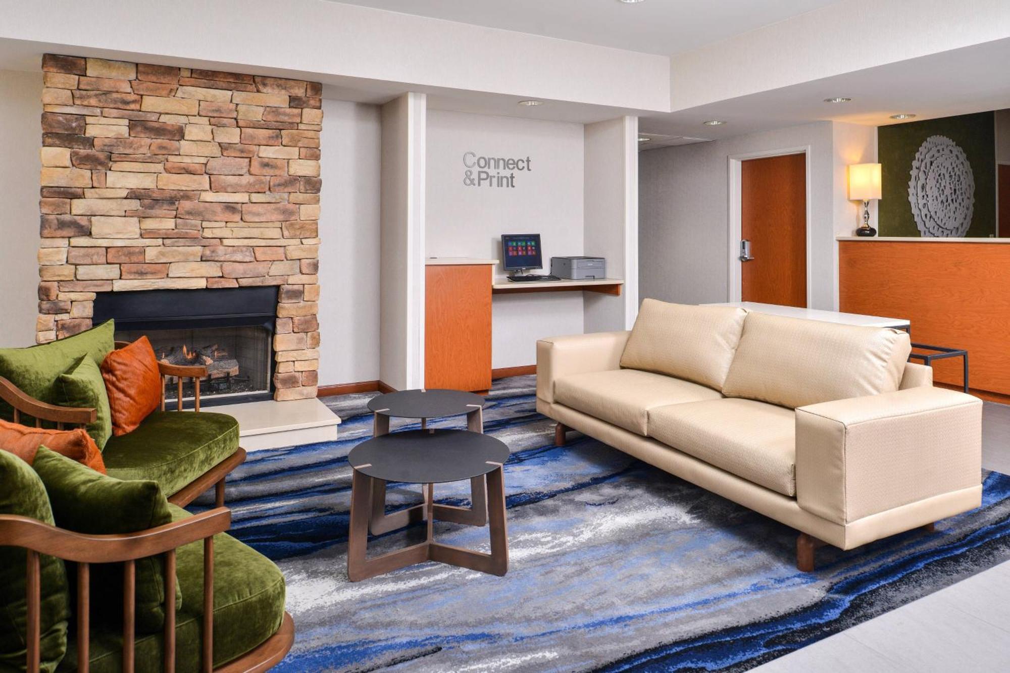 Hotel Fairfield & By Marriott
