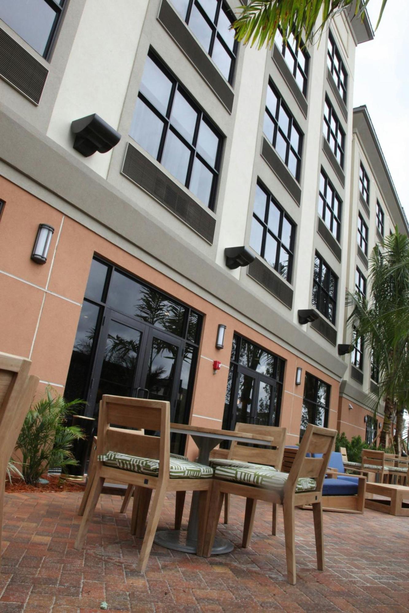 Hotel Four Points By Sheraton Harborside 4*