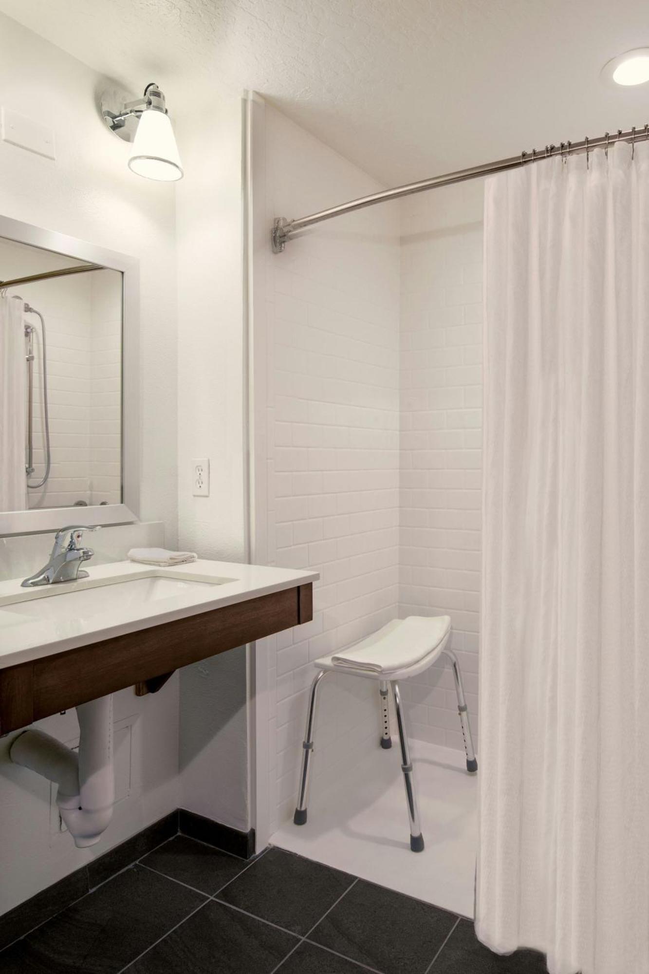Four Points By Sheraton Cocoa Hotel 3*