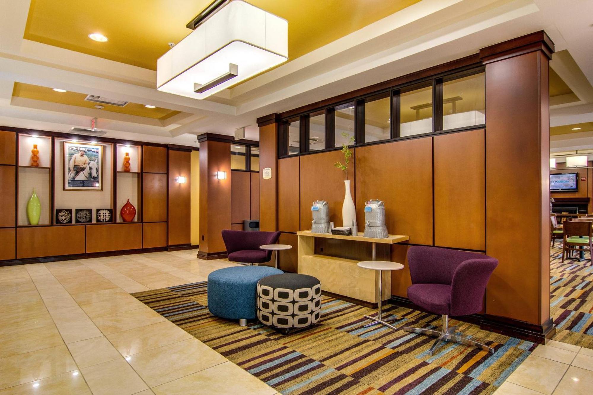 Fairfield & I-95 Hotel 3*