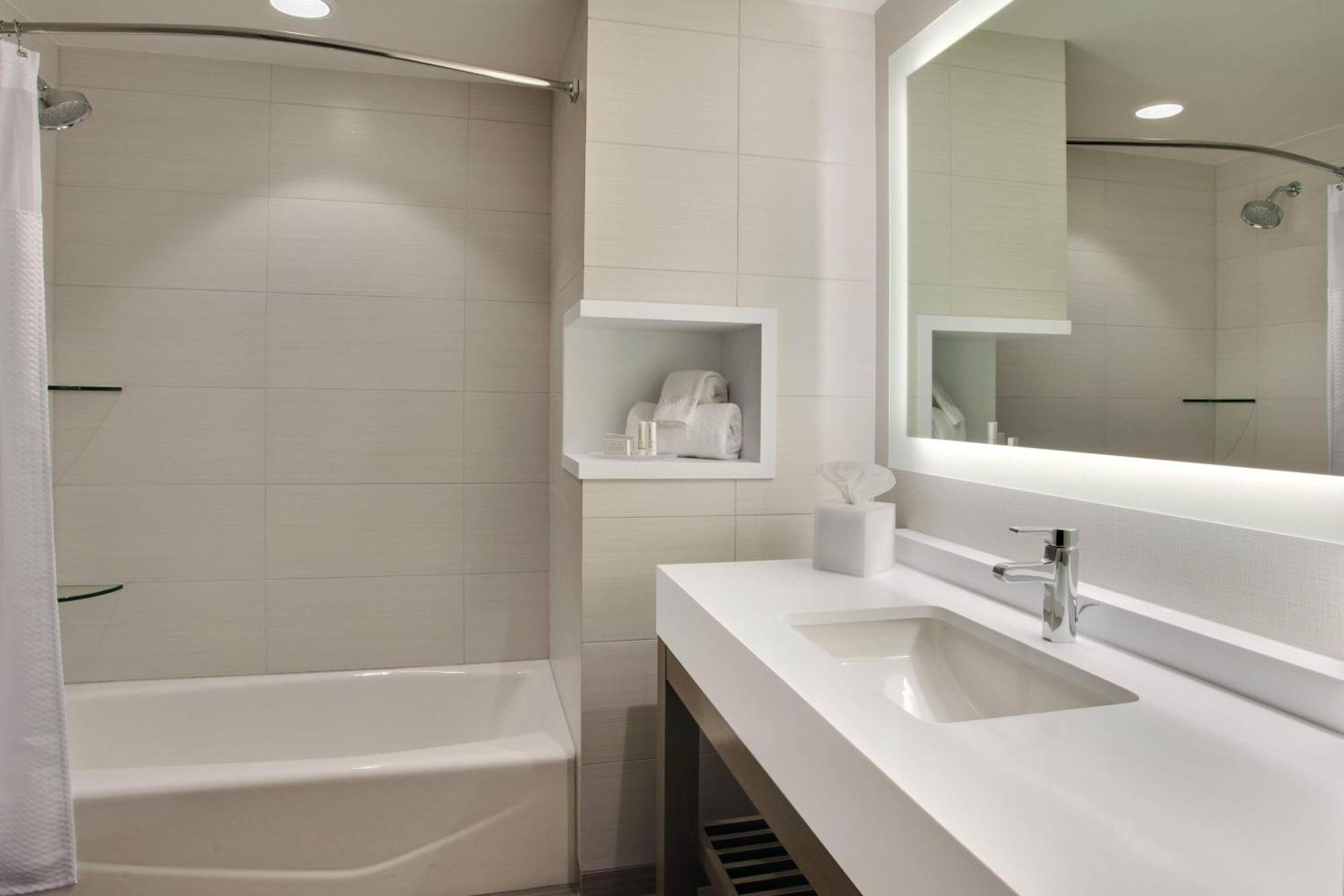 Hotel Courtyard By Marriott Orlando South/grande Lakes Area