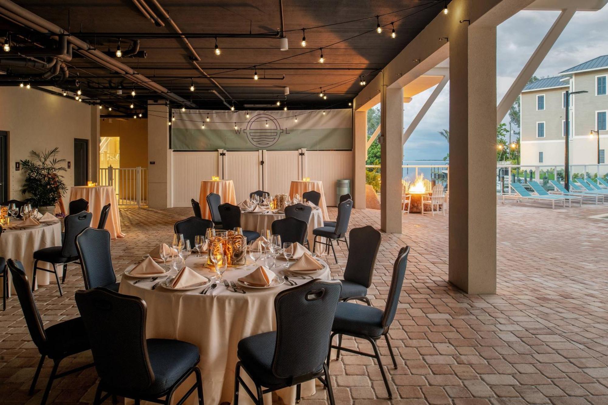 Waterline & Marina, Autograph Collection Hotel Holmes Beach
