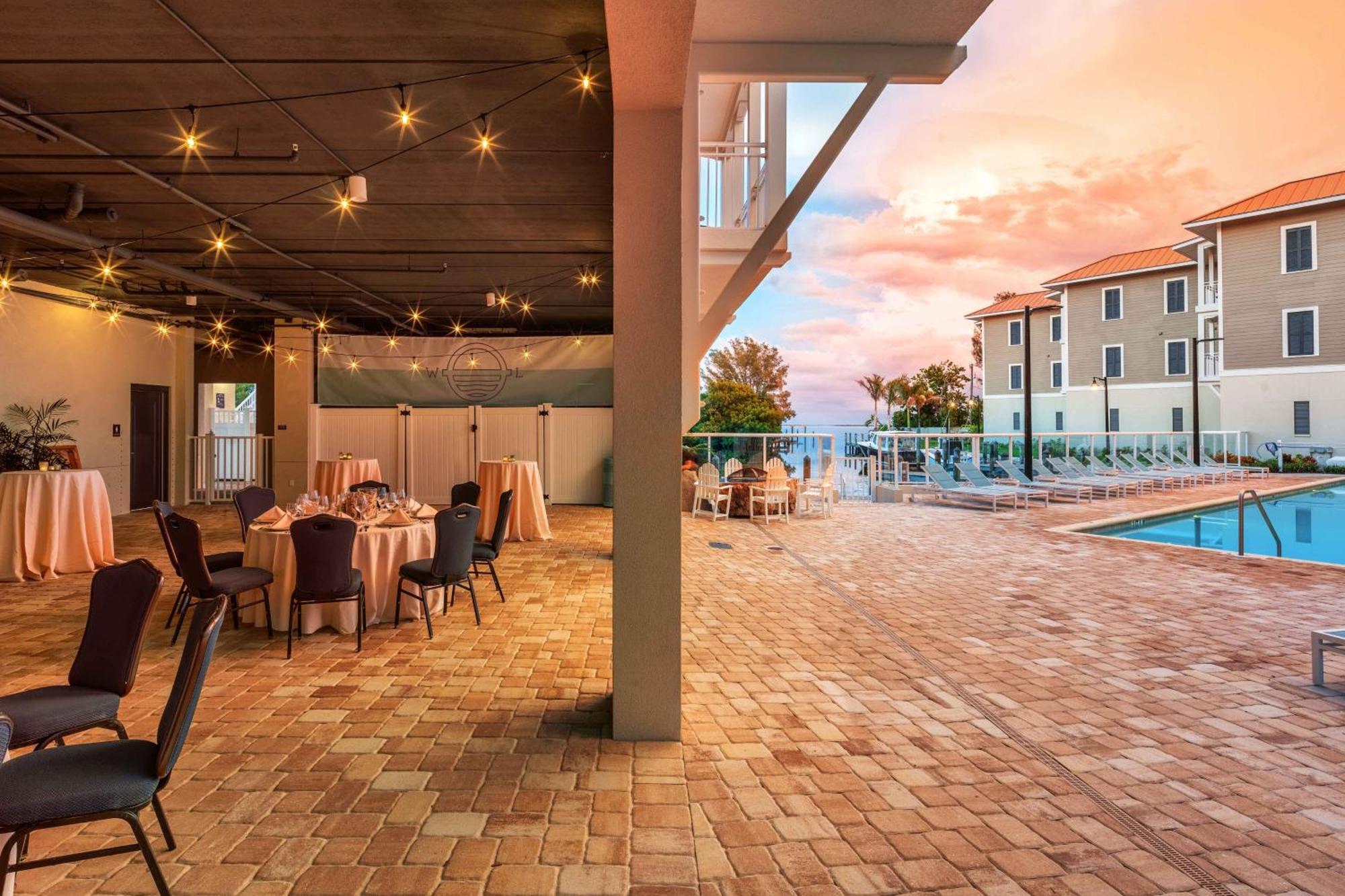 Waterline & Marina, Autograph Collection Hotel