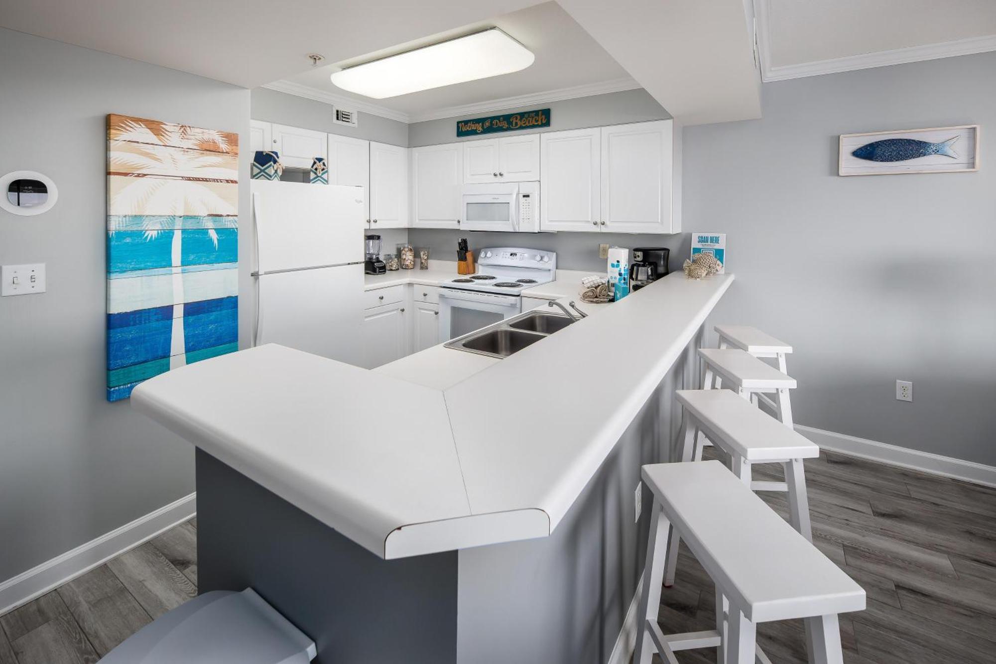 Apartment Pelican Isle 202