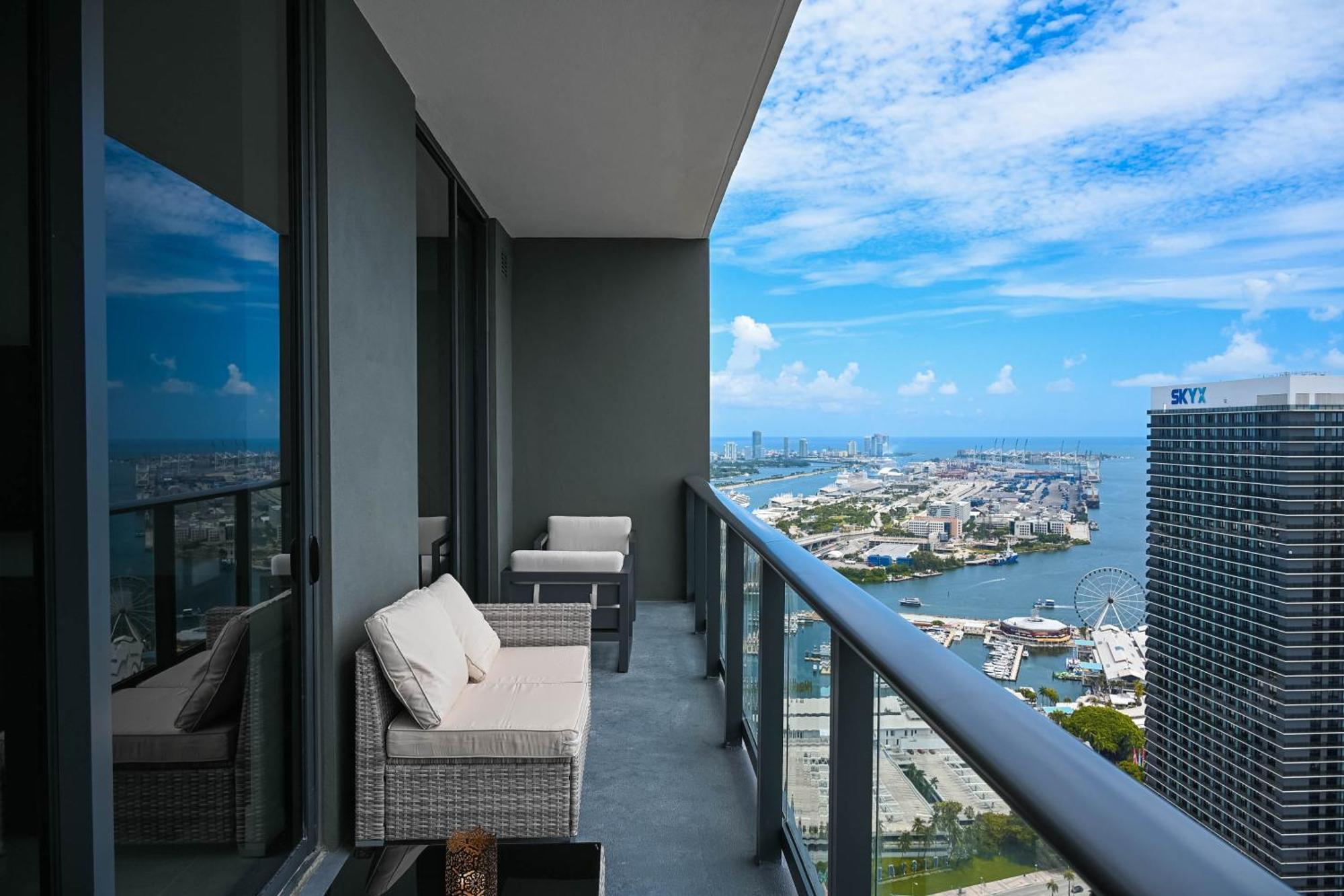Apartment Magic Penthouse Balcony Ocean View, Pool Resort, Spa, Heart Of *