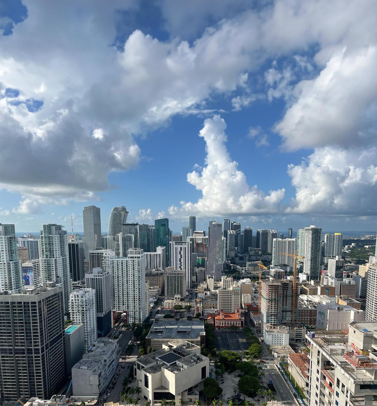 Magic Penthouse Balcony Ocean View, Pool Resort, Spa, Heart Of * Miami