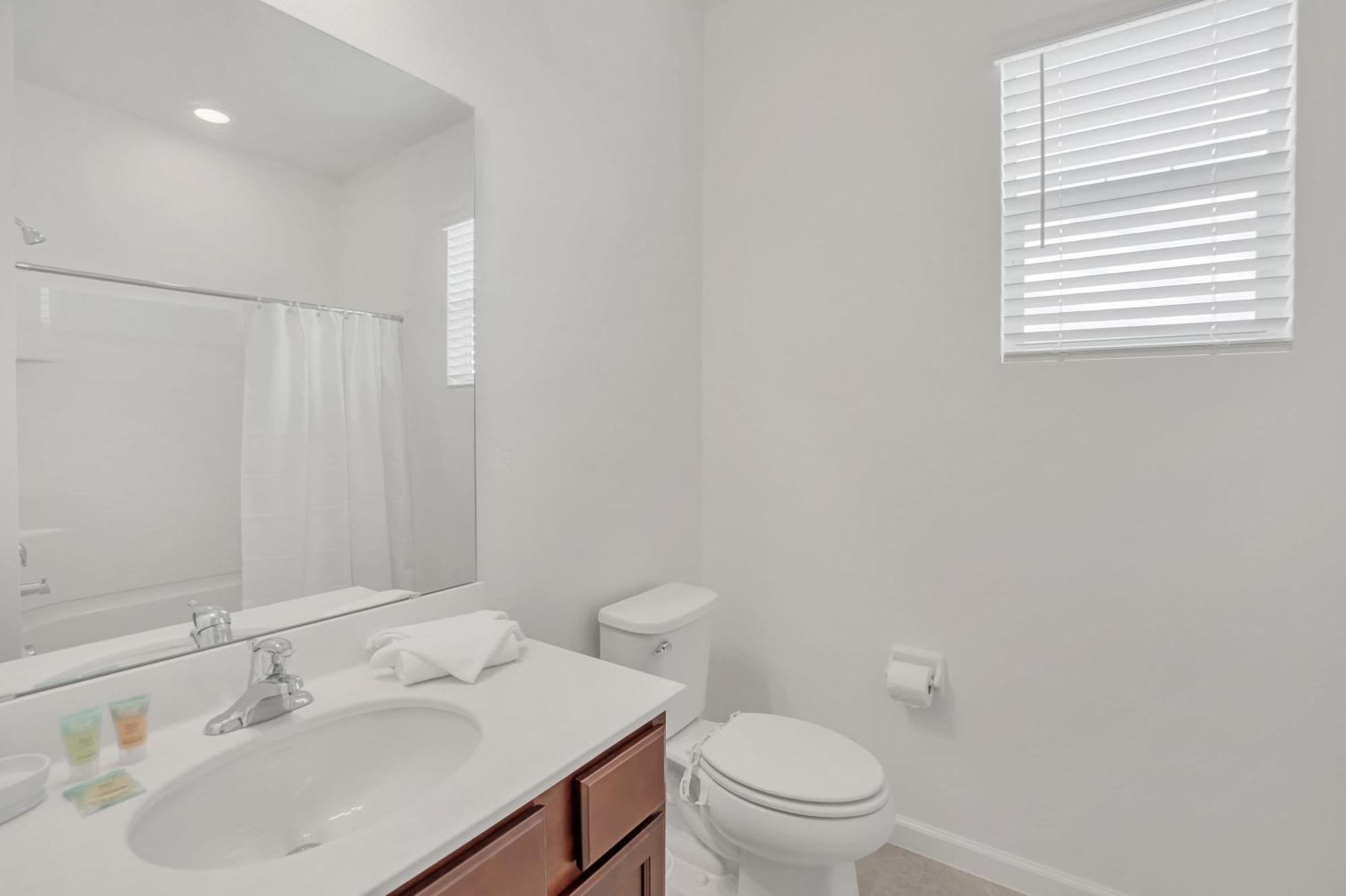 W Pool & Games Near -pet Friendly *
