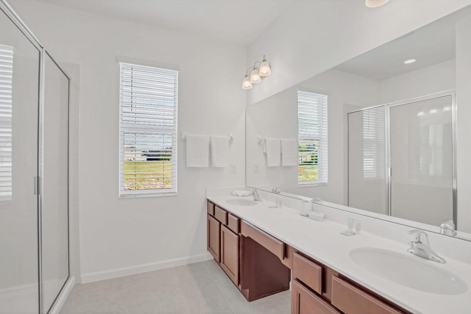 W Pool & Games Near -pet Friendly * Kissimmee
