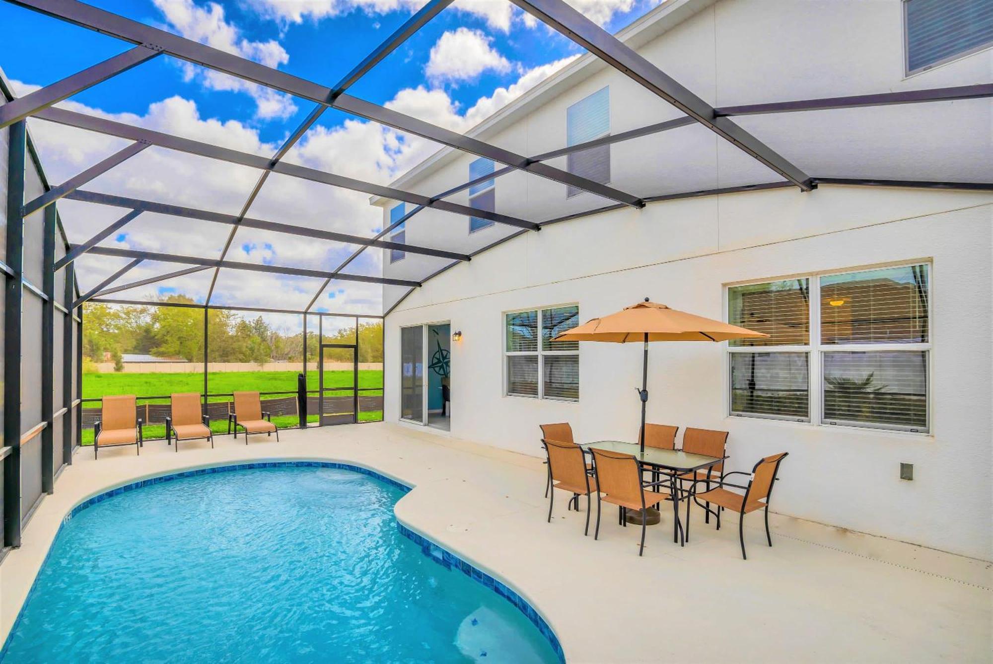 W Pool & Games Near -pet Friendly