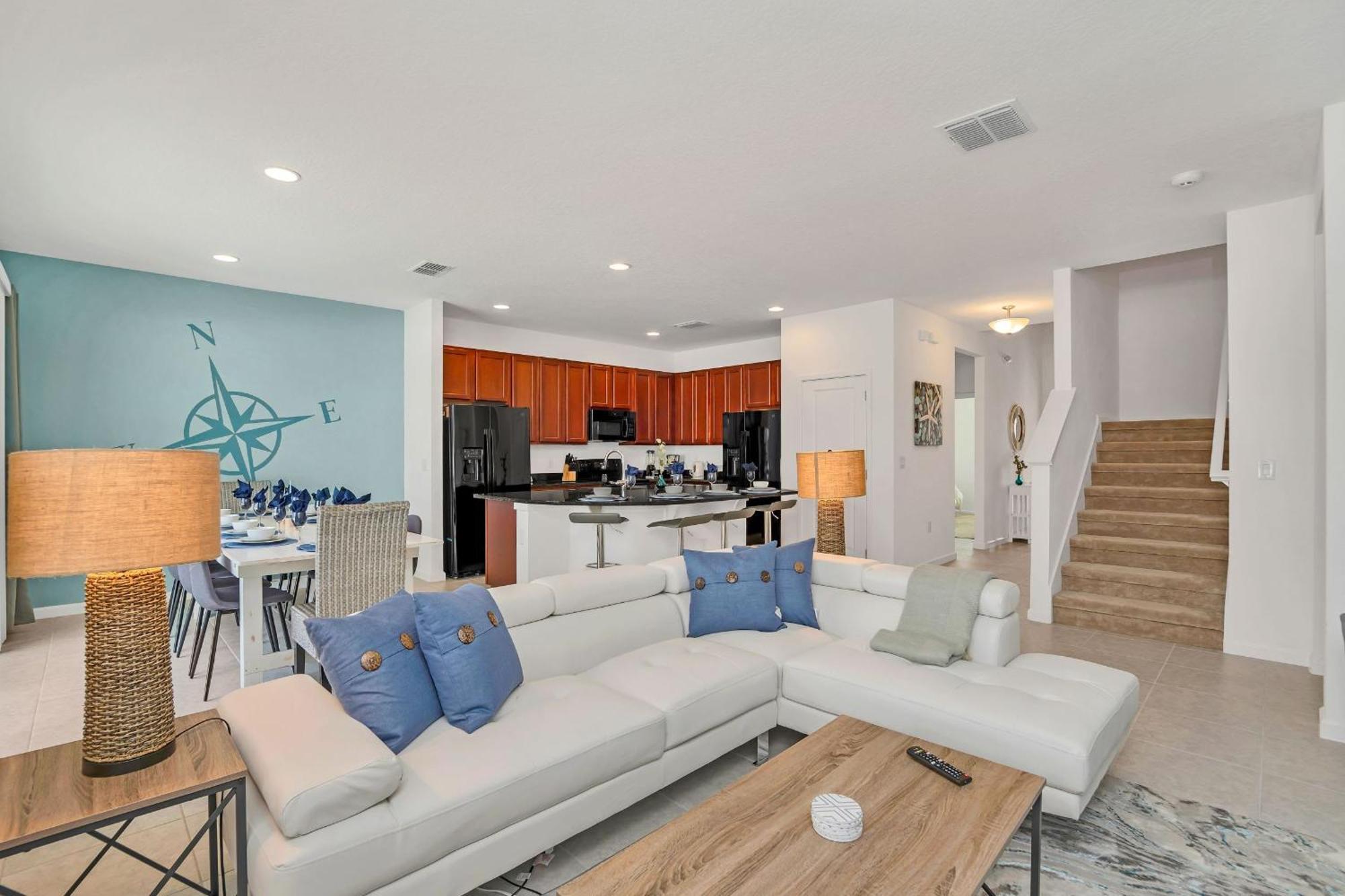 W Pool & Games Near -pet Friendly Holiday home *
