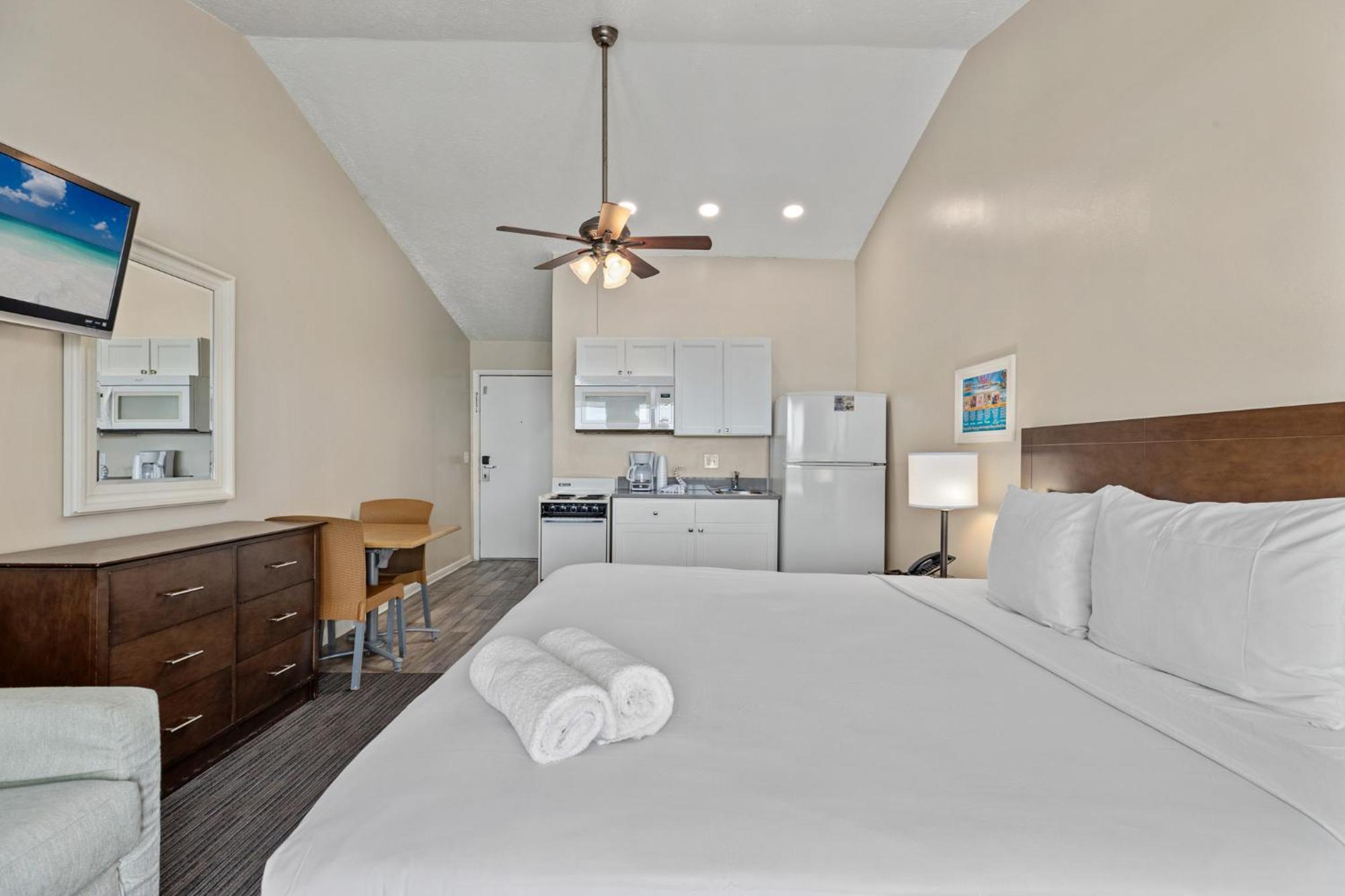 Sandpiper Beacon Hotel