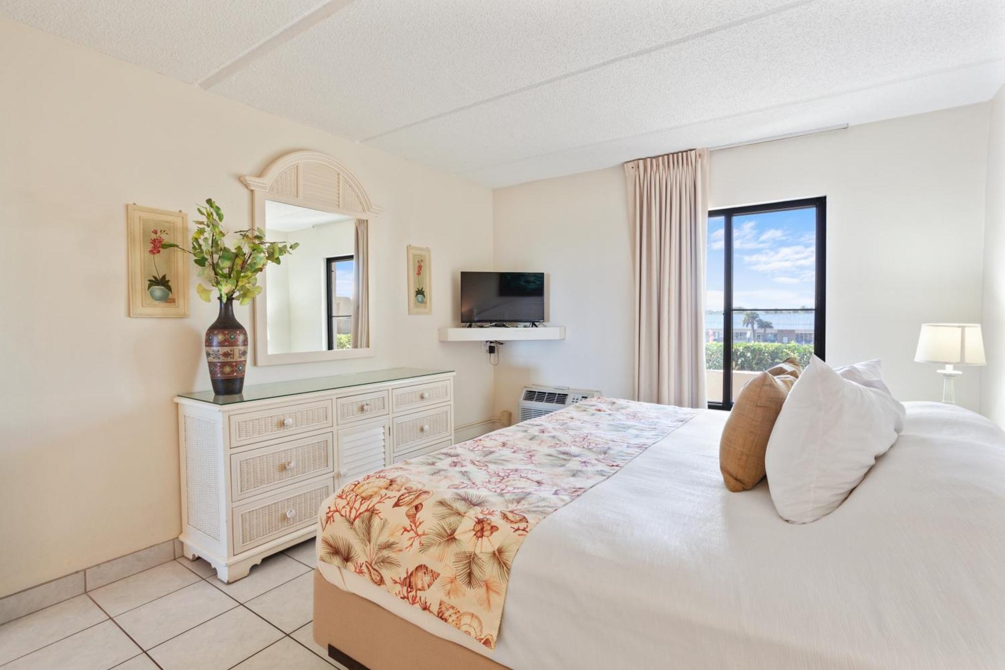 Beachers Hotel Crescent Beach