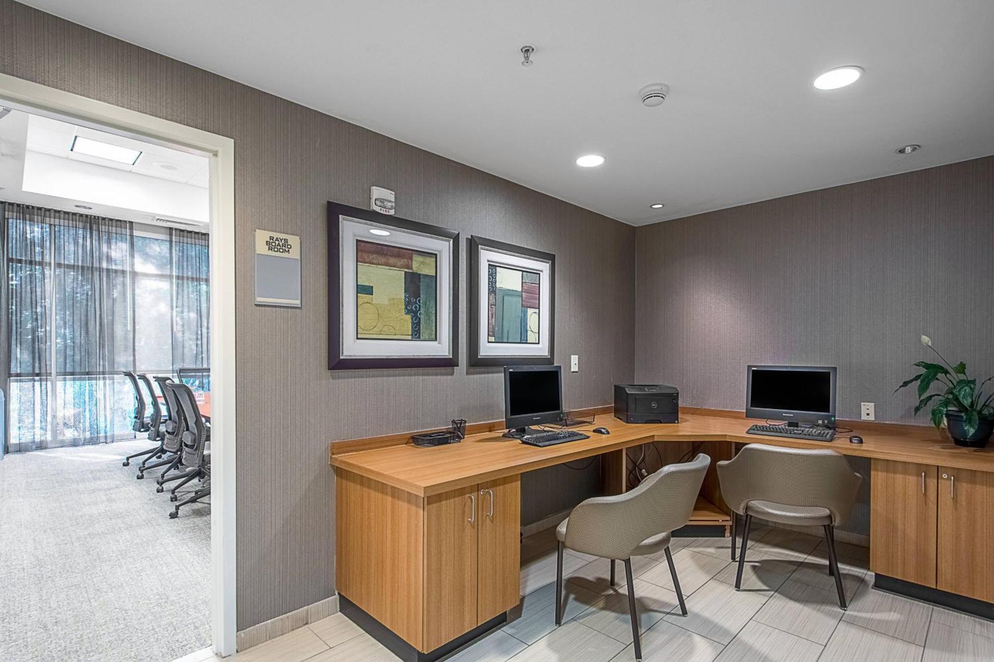 Springhill North/tampa Palms Hotel