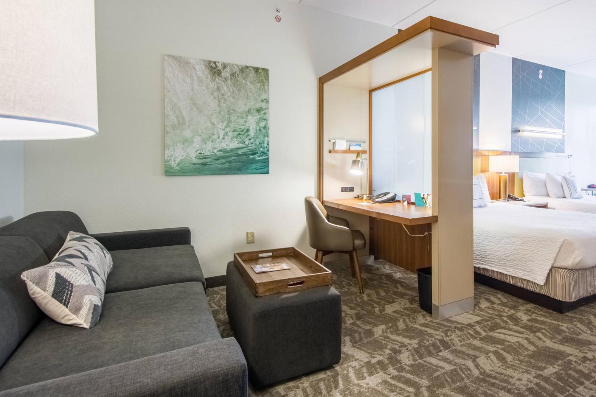 Springhill North/tampa Palms 3*