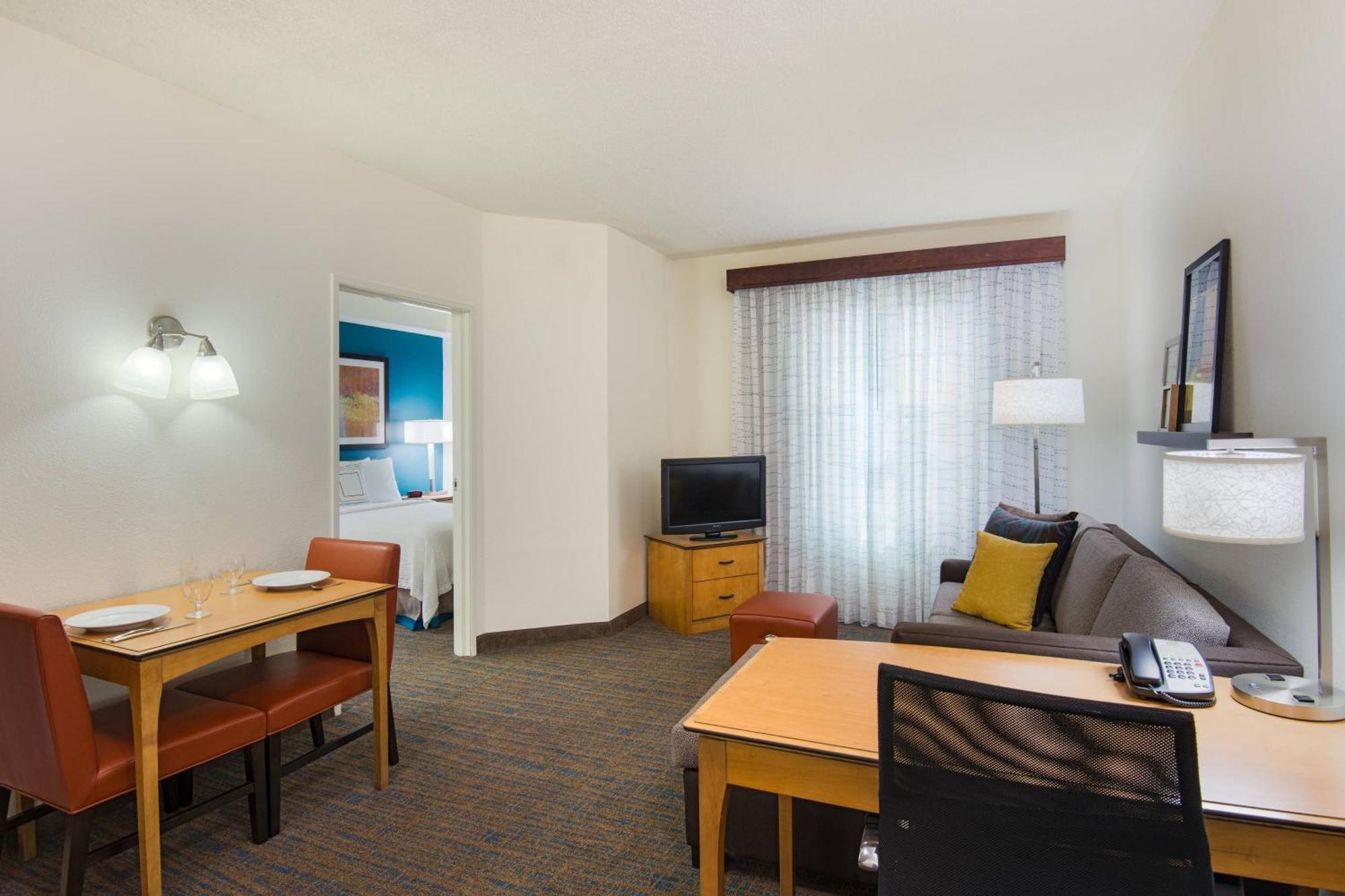 Lauderdale Sw/miramar 3*