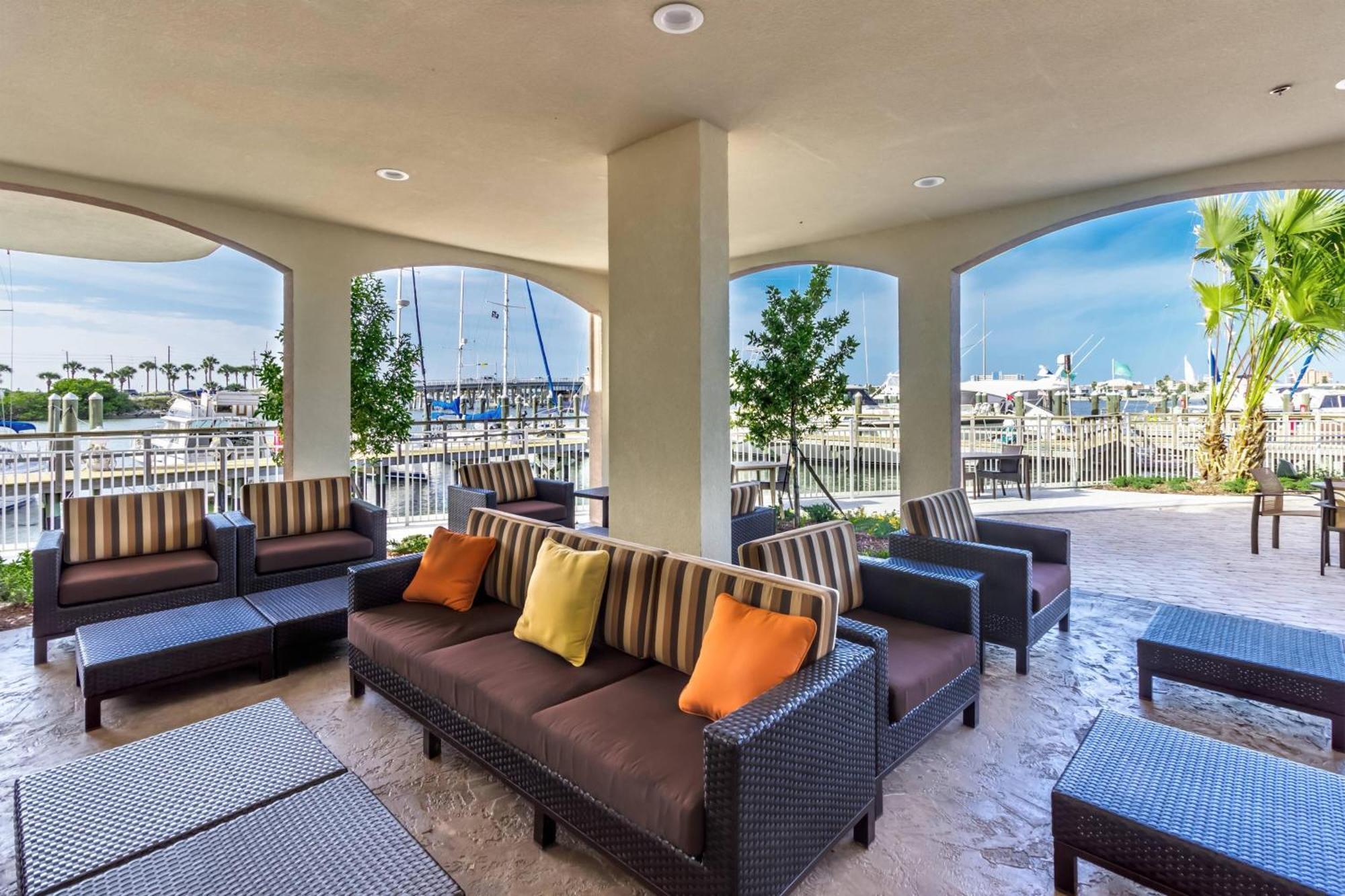 Courtyard By Marriott St. Petersburg Clearwater/madeira Madeira Beach