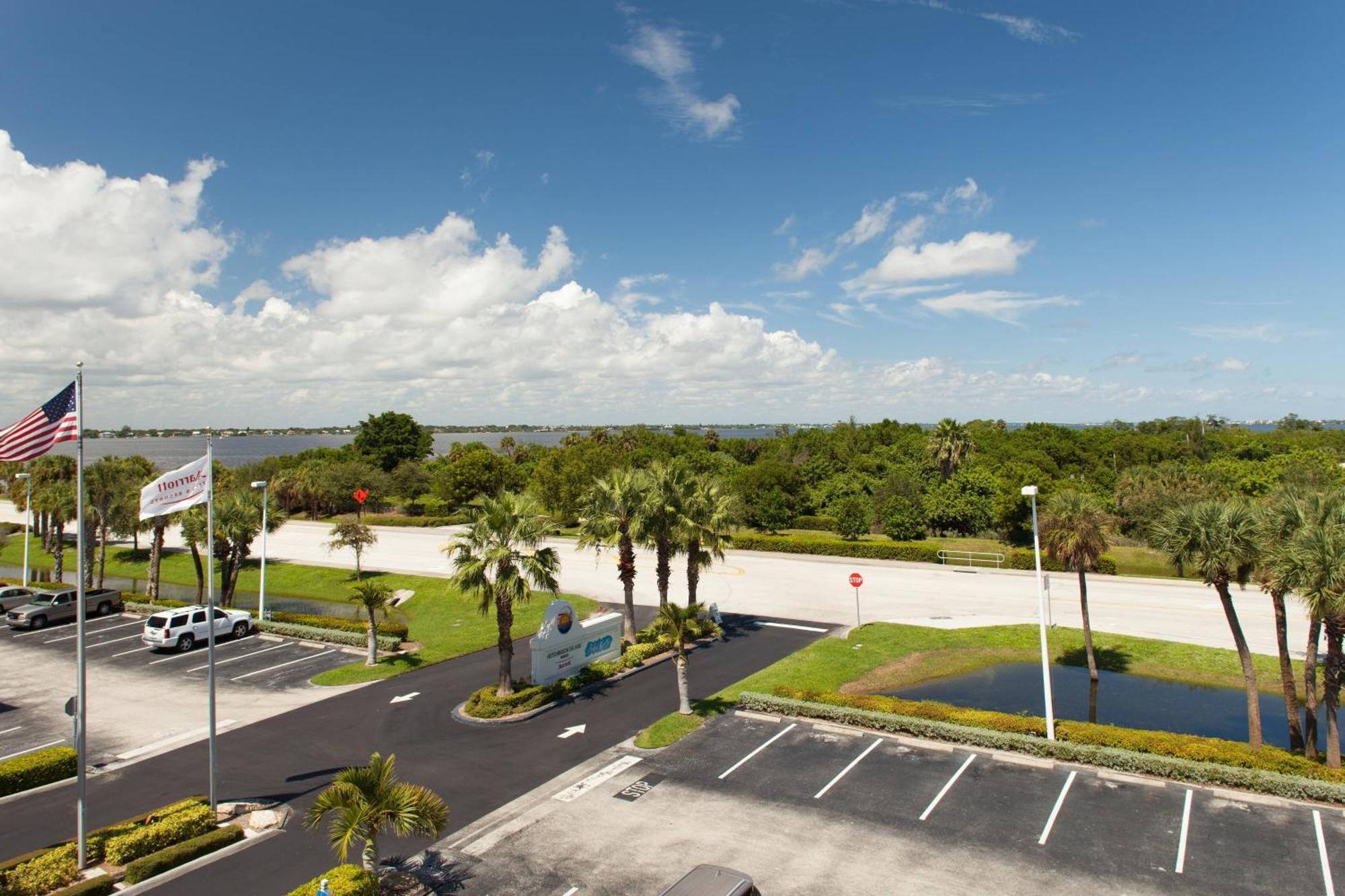 Marriott Hutchinson Island Resort, Golf & Marina Hotel 3*