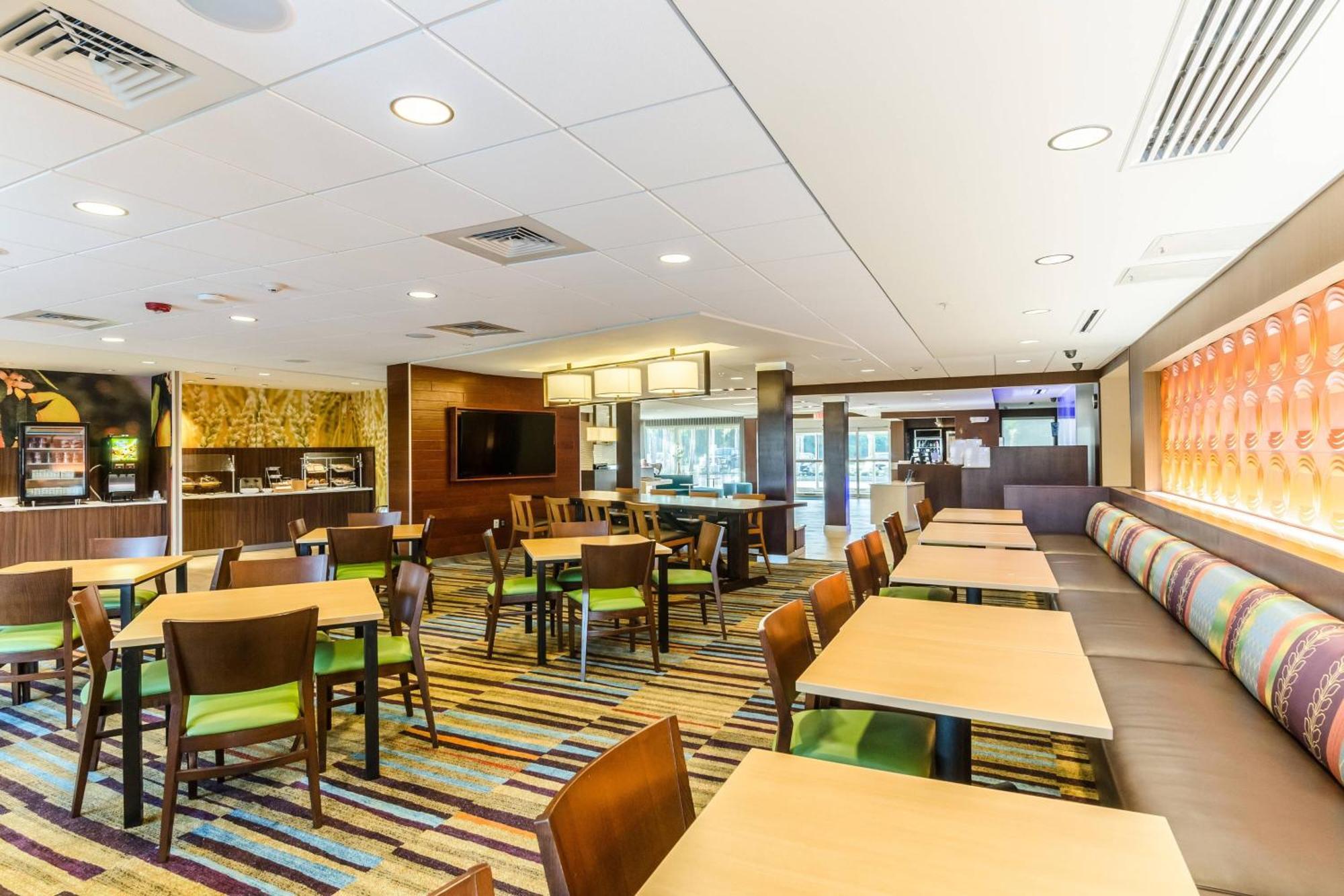 Hotel Fairfield Inn & Suites By Marriott Panama City Beach 3*
