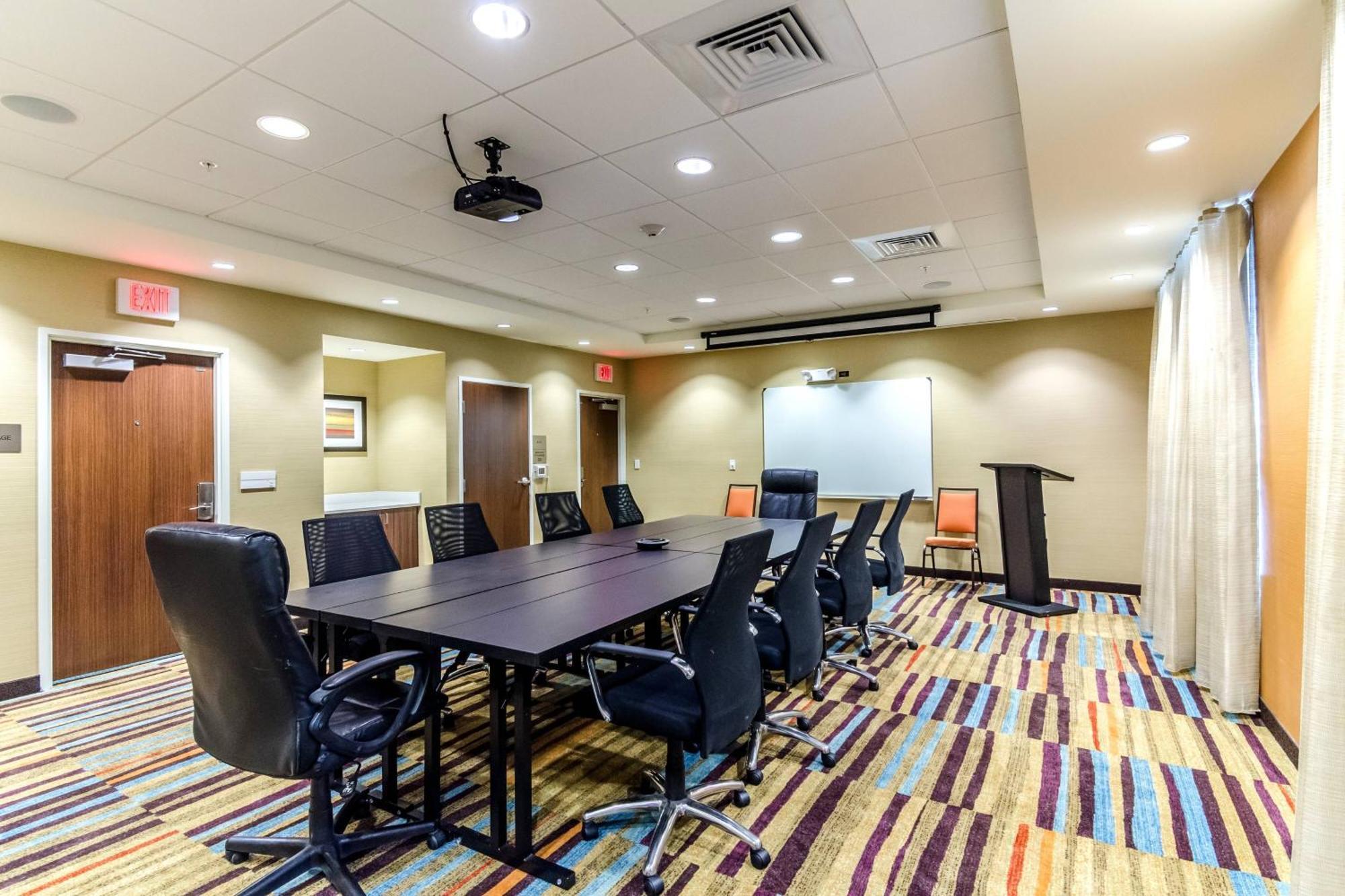 Hotel Fairfield Inn & Suites By Marriott Panama City Beach Upper Grand Lagoon