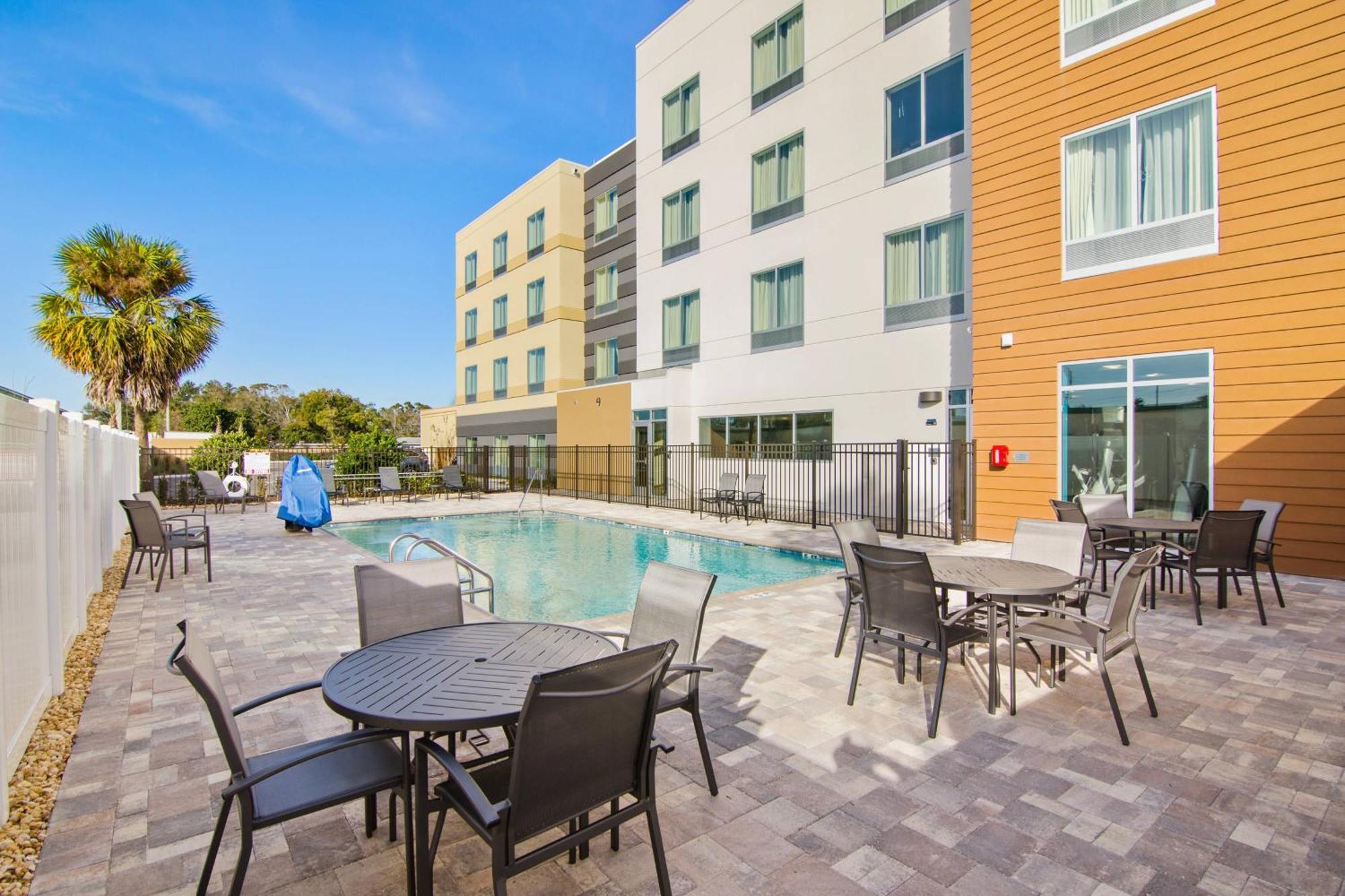 Fairfield & By Marriott St Petersburg North