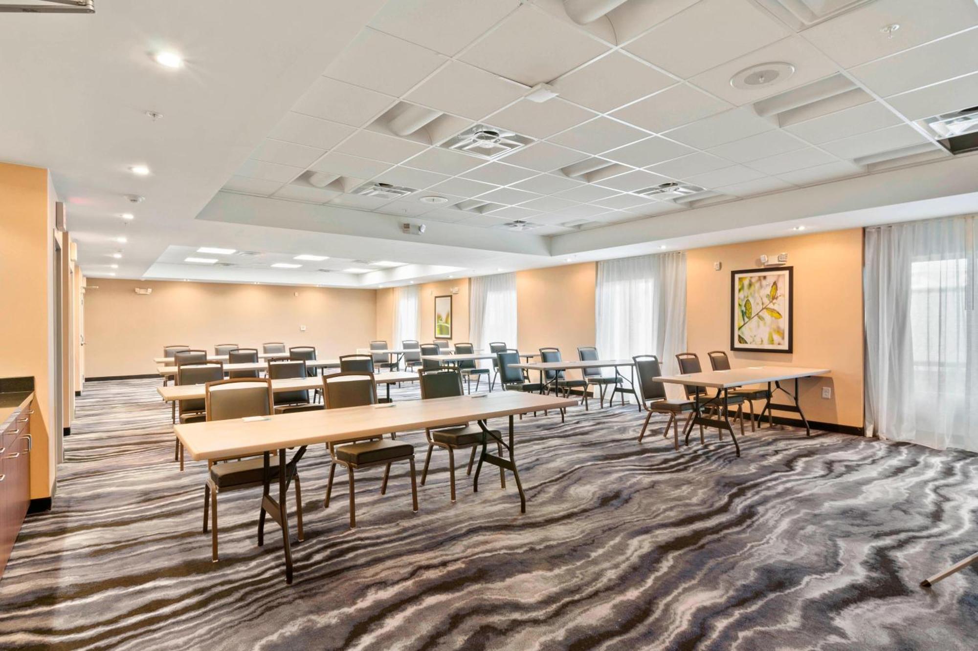 Fairfield & By Marriott St Petersburg North 4* St. Petersburg