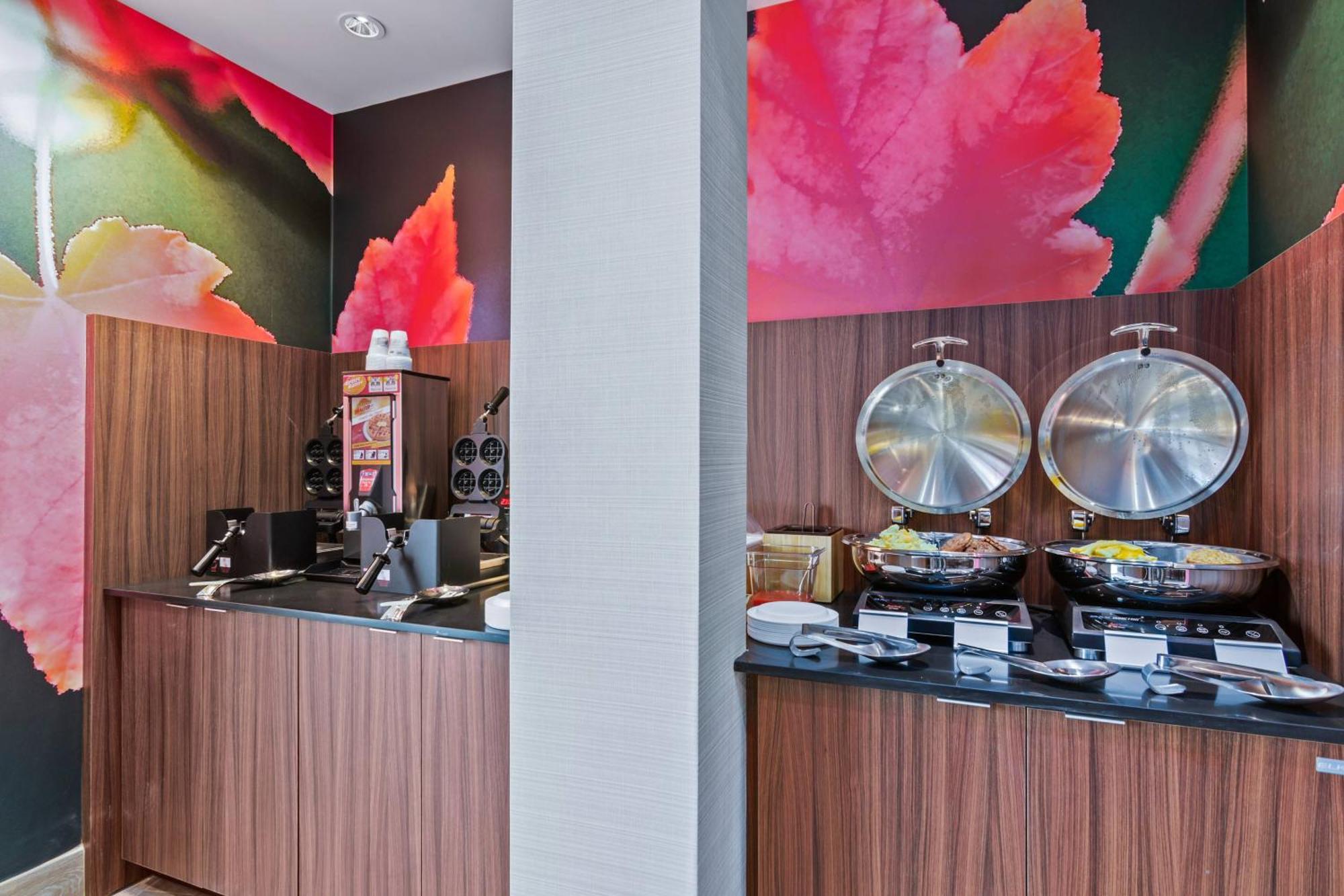 Fairfield & By Marriott St Petersburg North