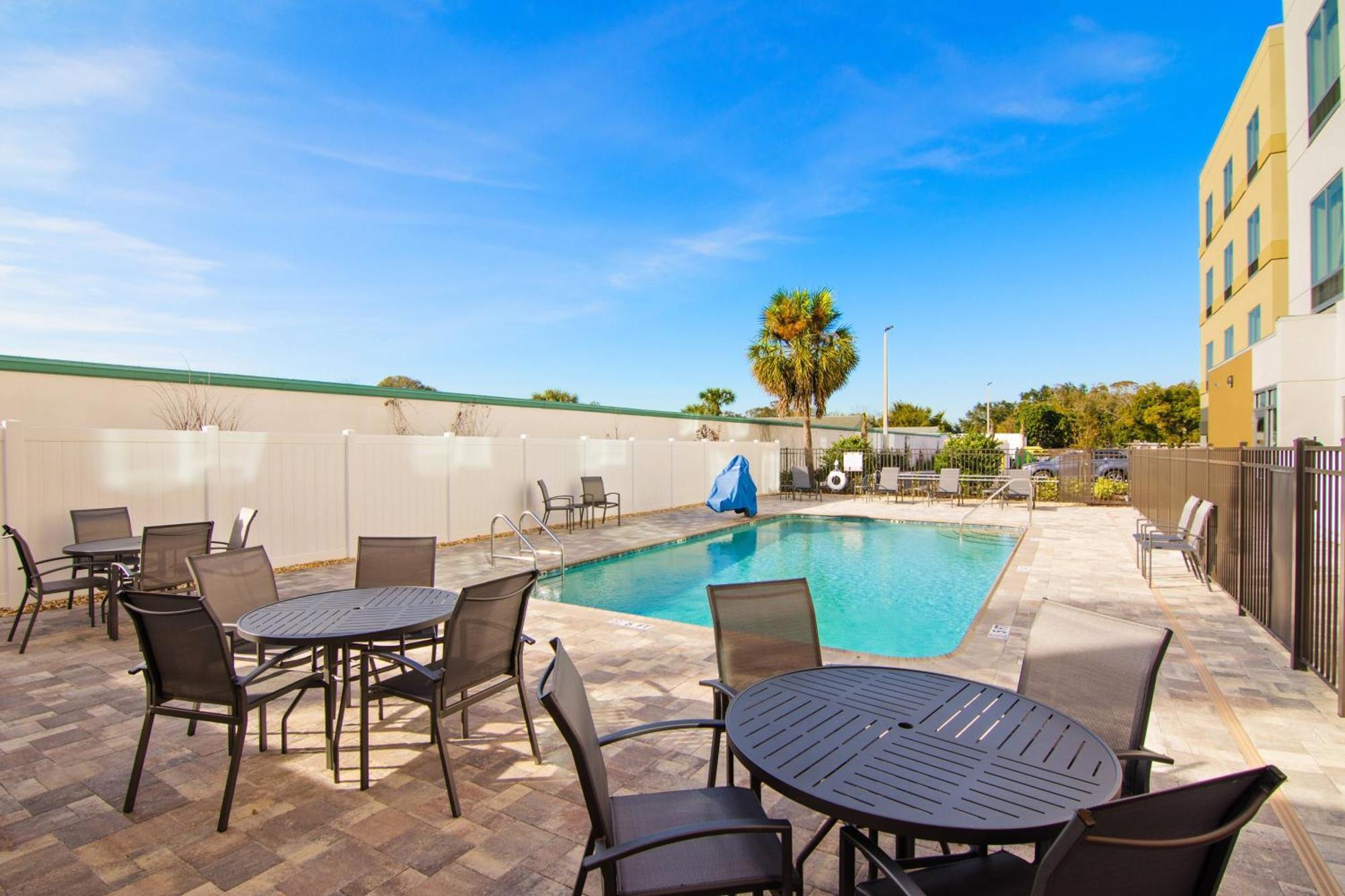 Fairfield & By Marriott St Petersburg North Hotel