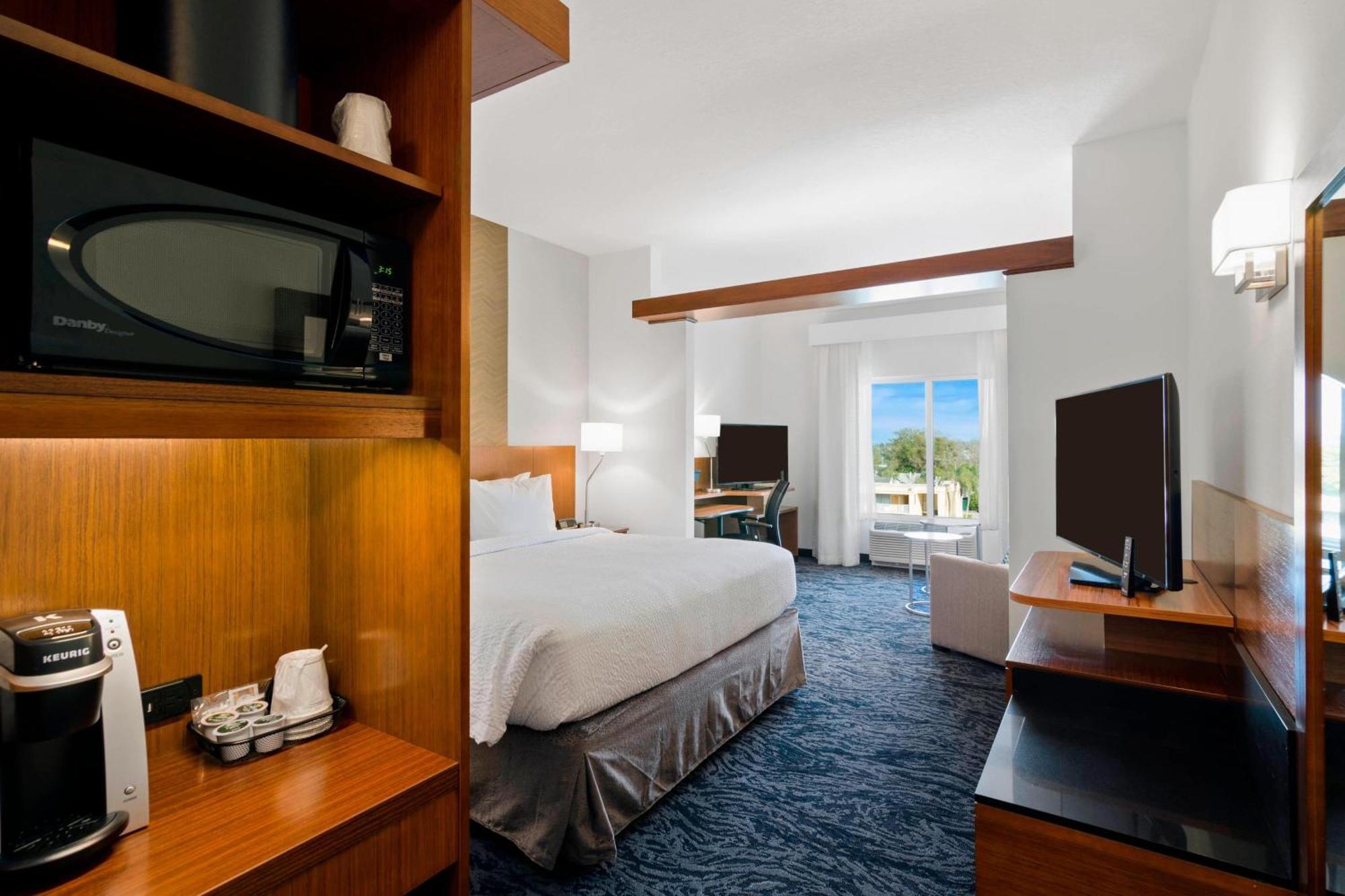 Hotel Fairfield & By Marriott St Petersburg North