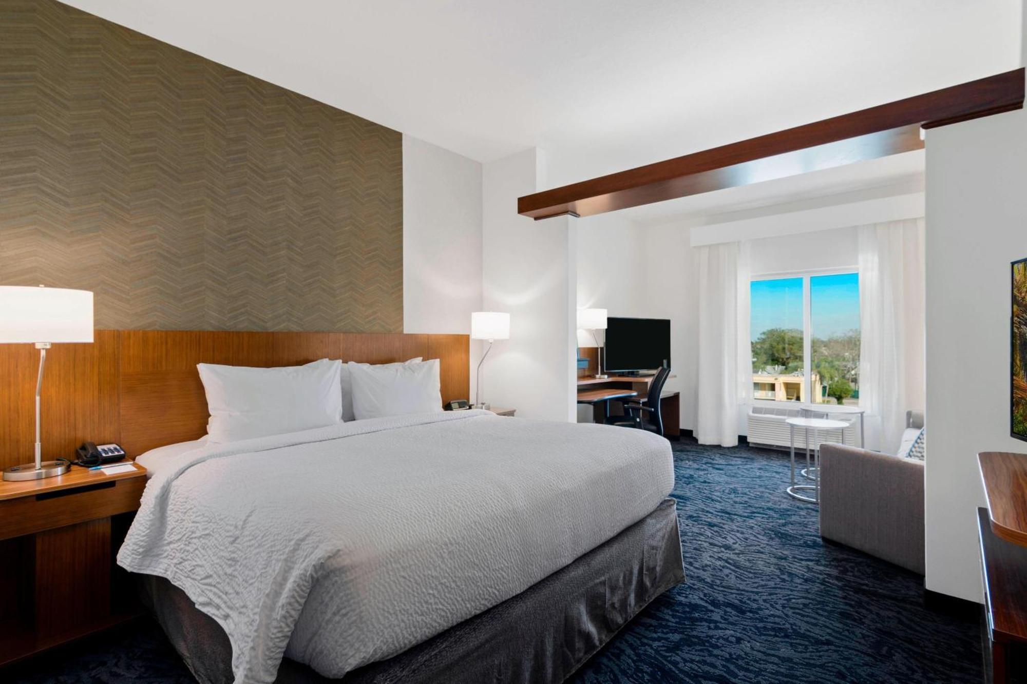 Fairfield & By Marriott St Petersburg North