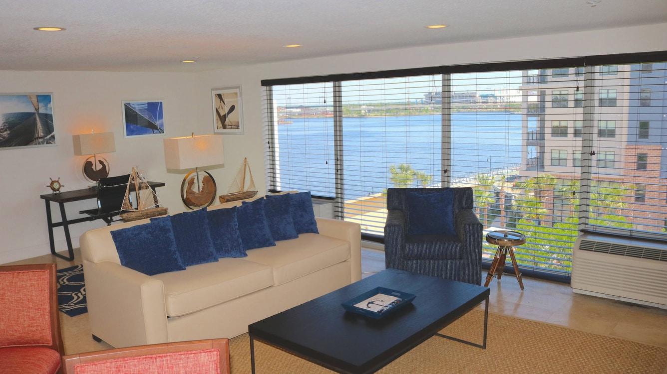 Southbank Riverwalk 3* Jacksonville