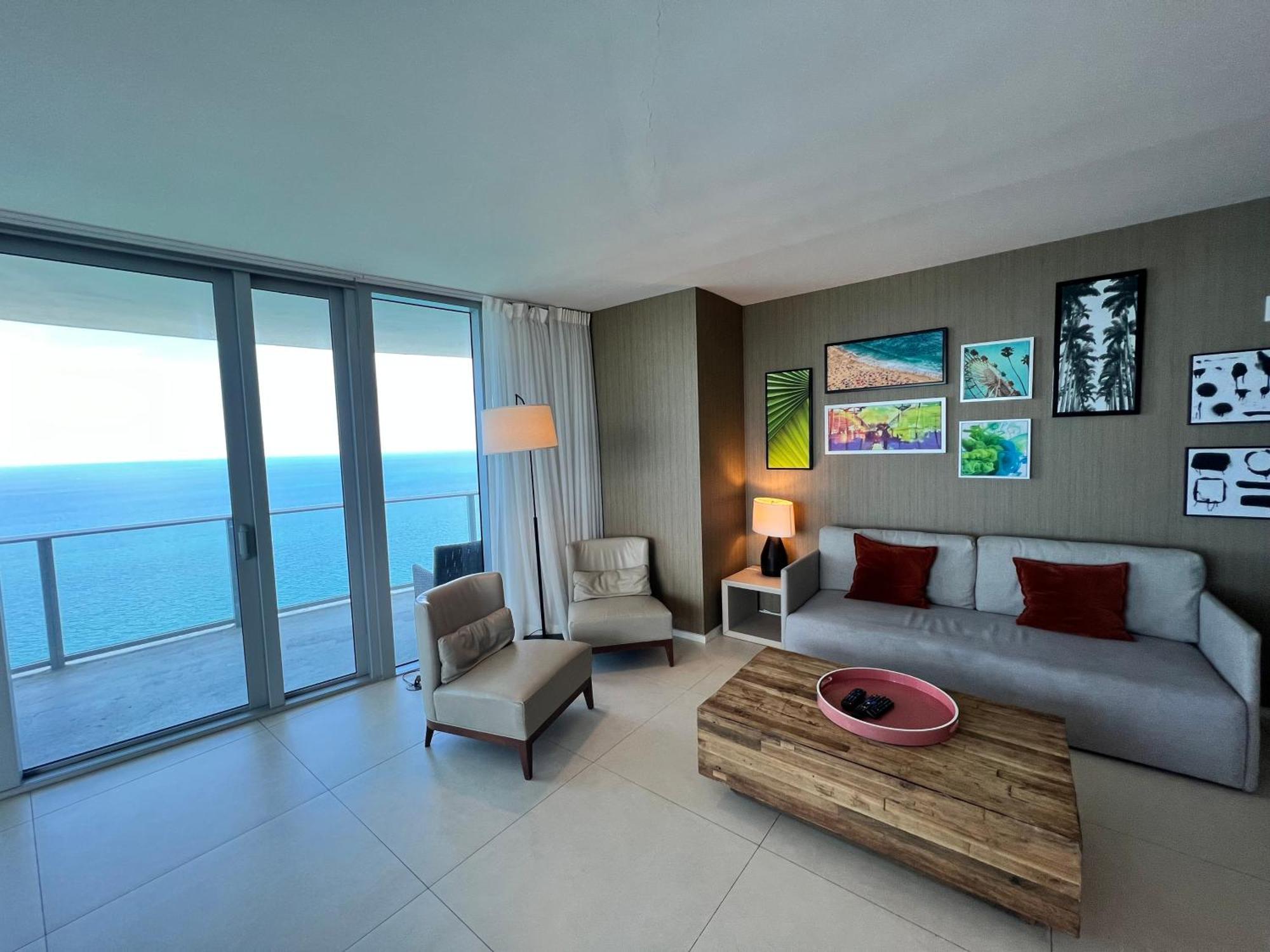 Luxury Aparthotel Beverley Beach