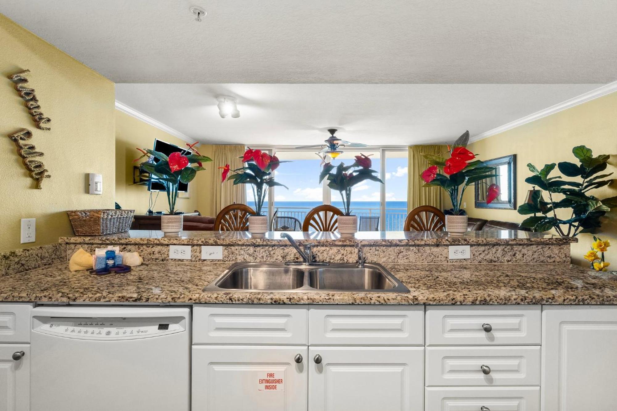 Apartment Beautiful Beachfront Paradise! Emerald