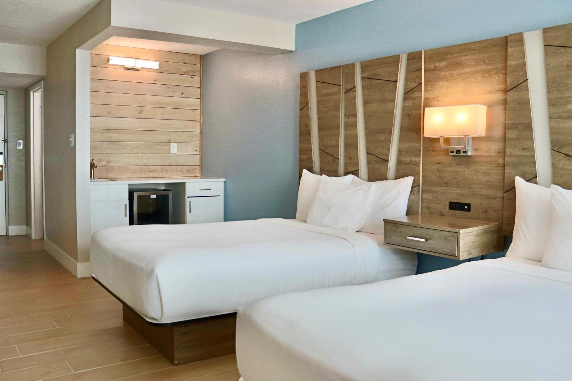 Skybeach Hotel 4*