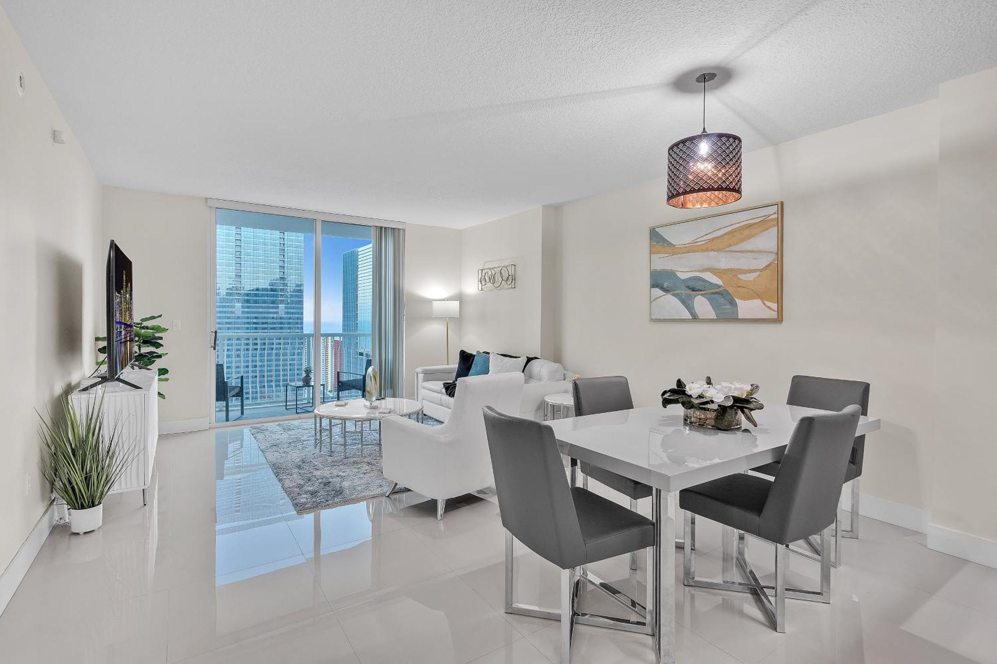 Apartment Beautiful 1 Bedroom Overlooking The Ocean And Downtown Brickell *