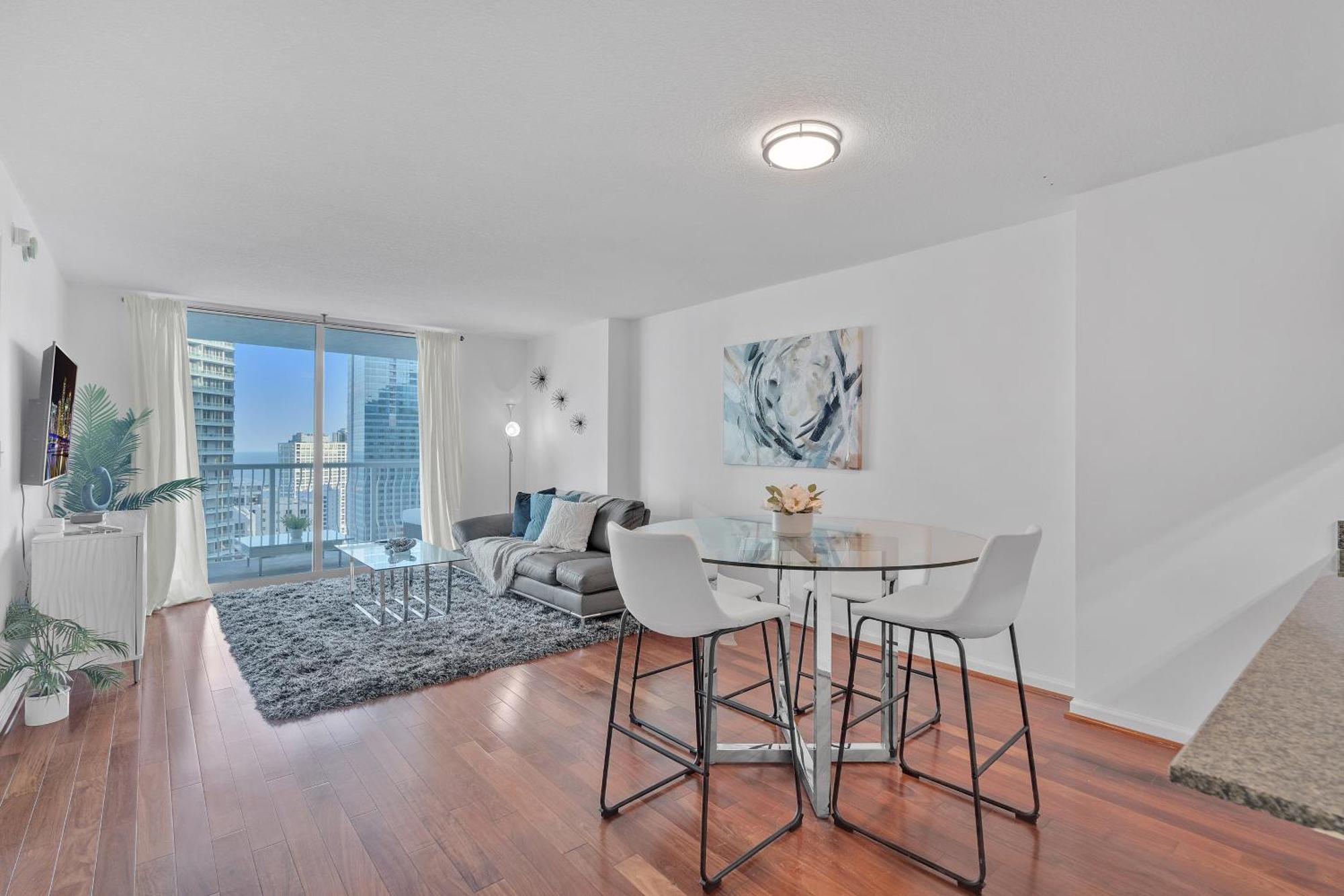 Apartment Beautiful 1 Bedroom Overlooking The Ocean And Downtown Brickell Miami