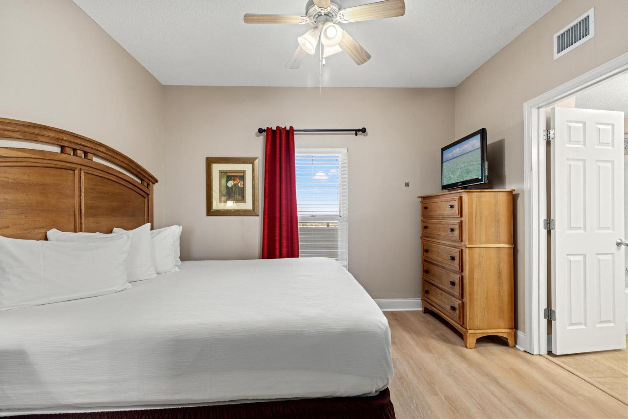 Resort Official Majestic - Over 60 Units - Ocean Front, Panama Beach, Fl Panama City Beach