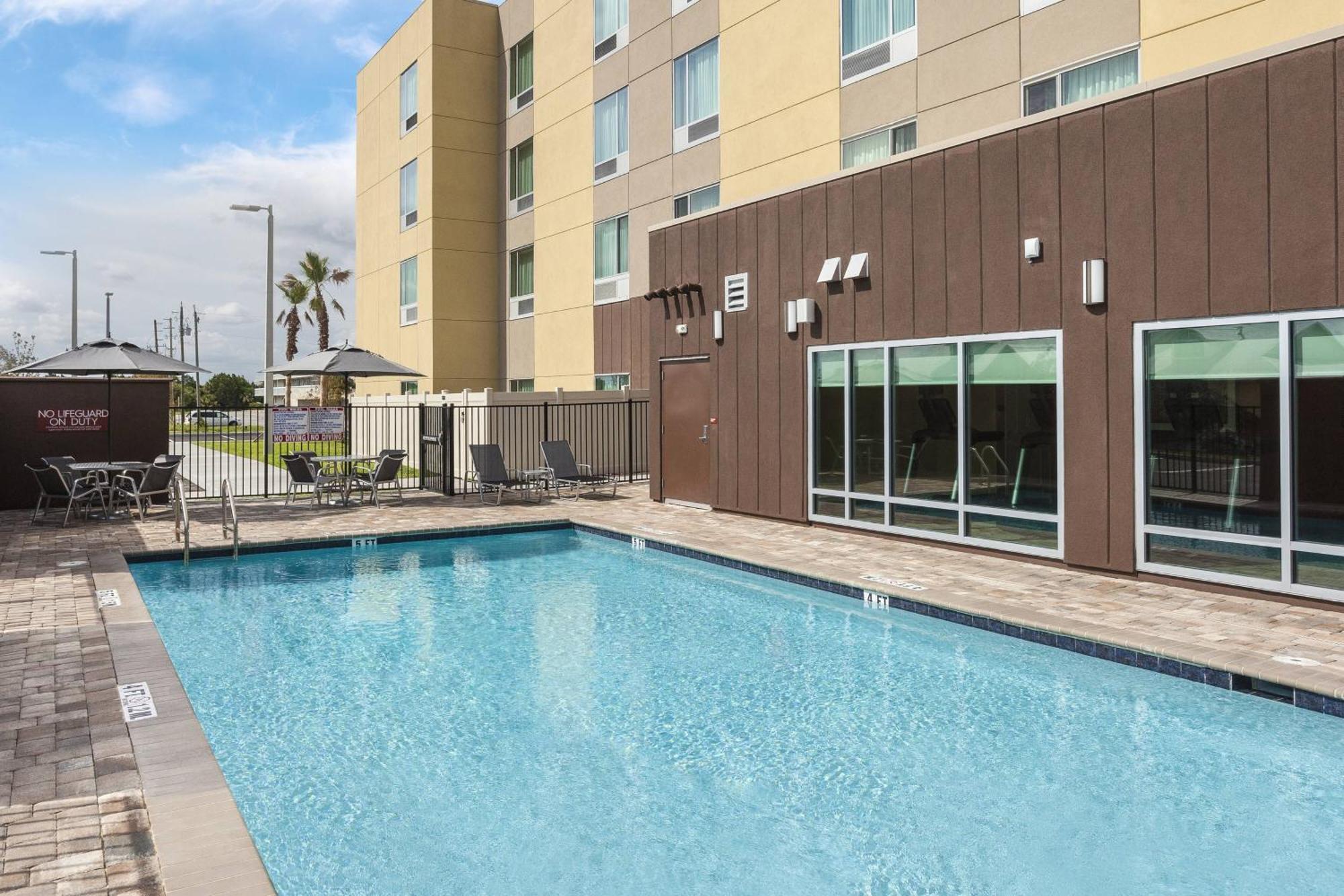 Towneplace By Marriott Kennedy Space Center Hotel
