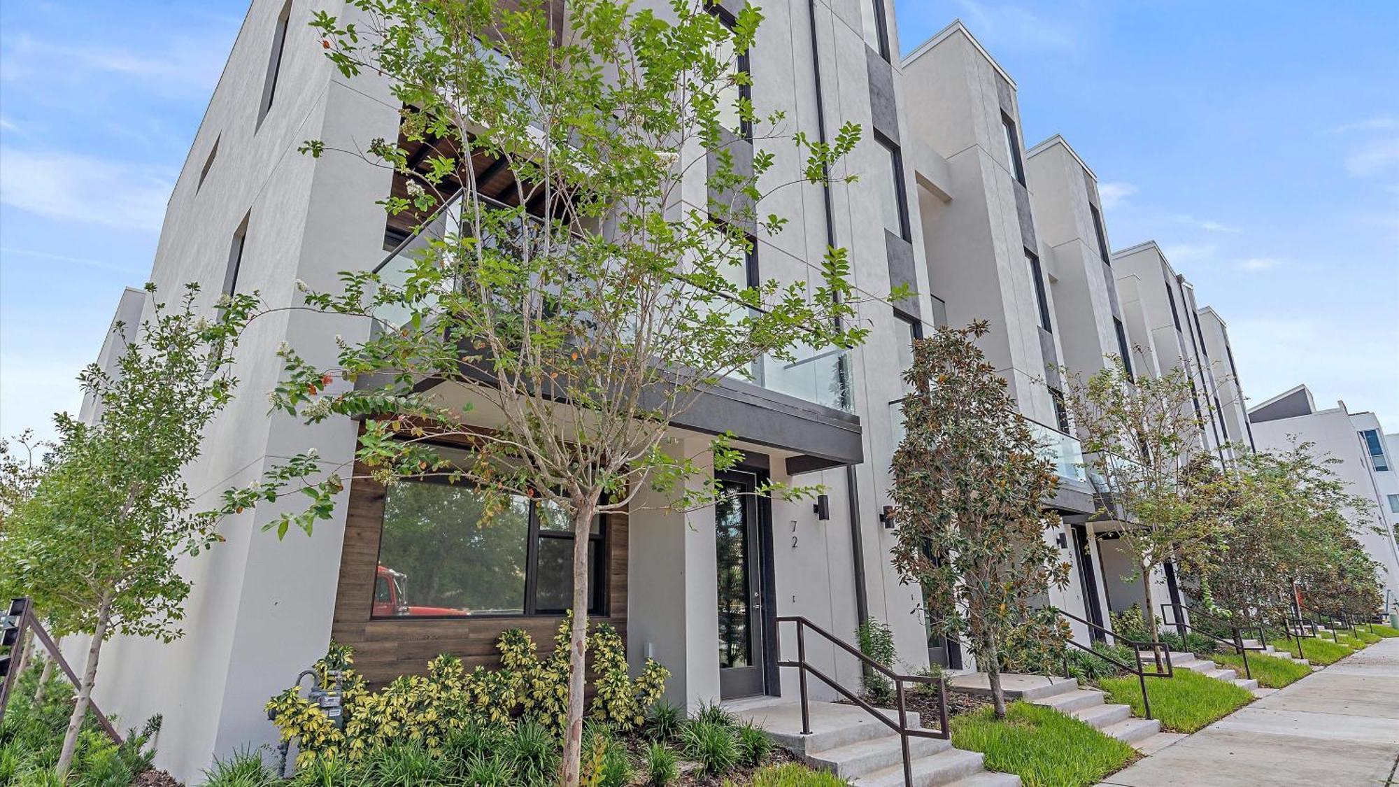Uptown Luxury On Audubon Holiday home