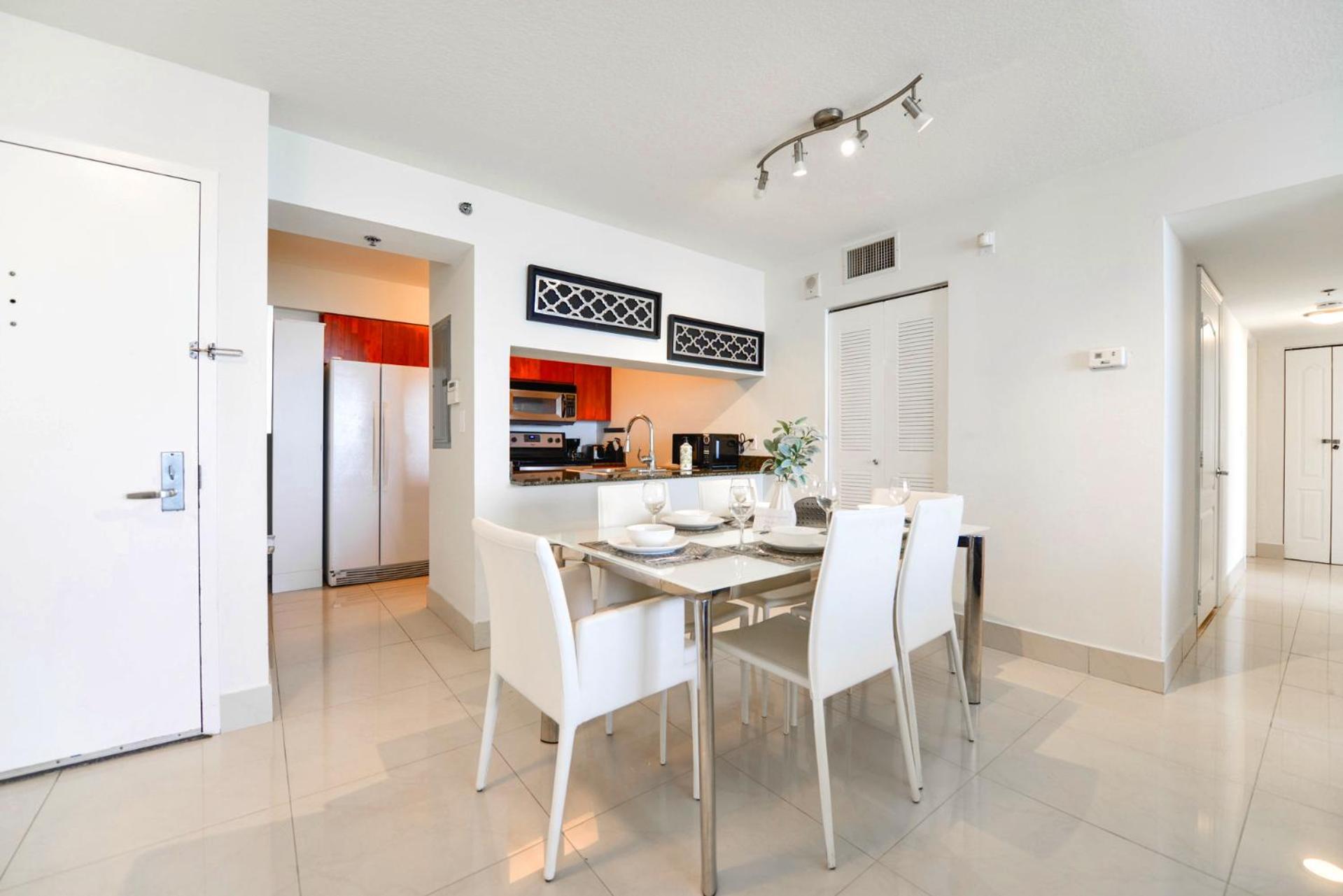 Apartment That Will Make Feel The Ocean Breeze Close Miami