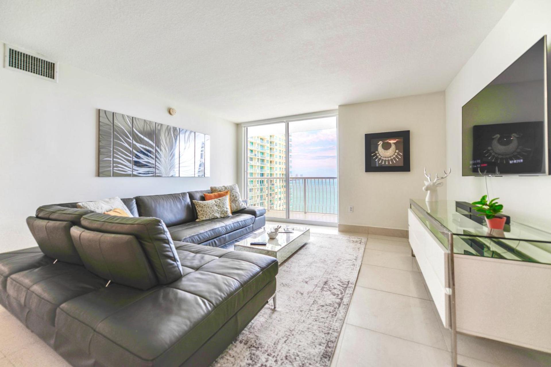 Apartment That Will Make Feel The Ocean Breeze Close